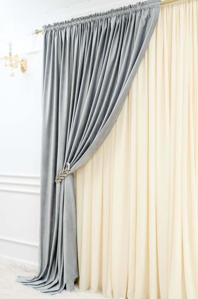 Velvet plain curtains, light gray color