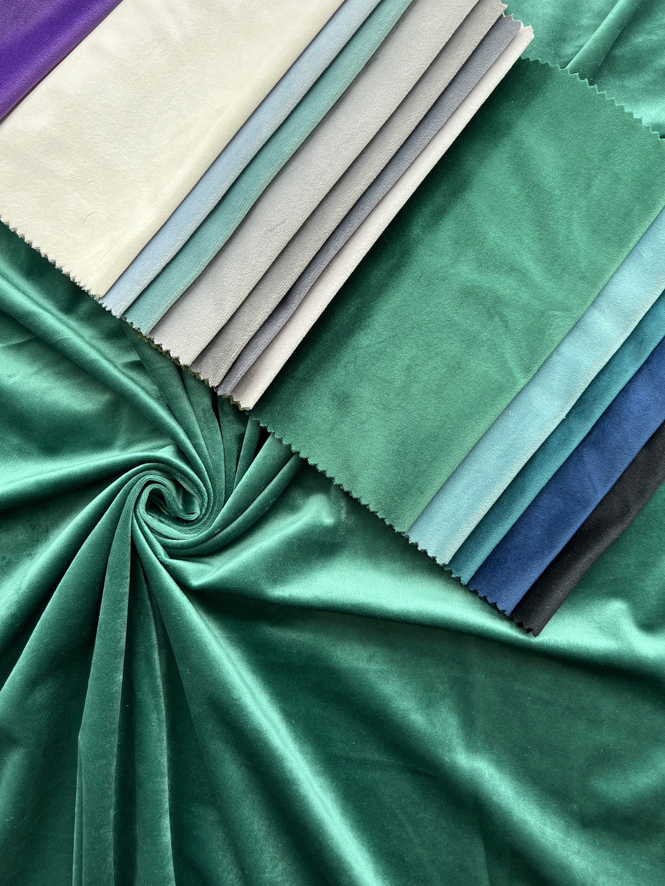 Velvet plain curtains, emerald green color