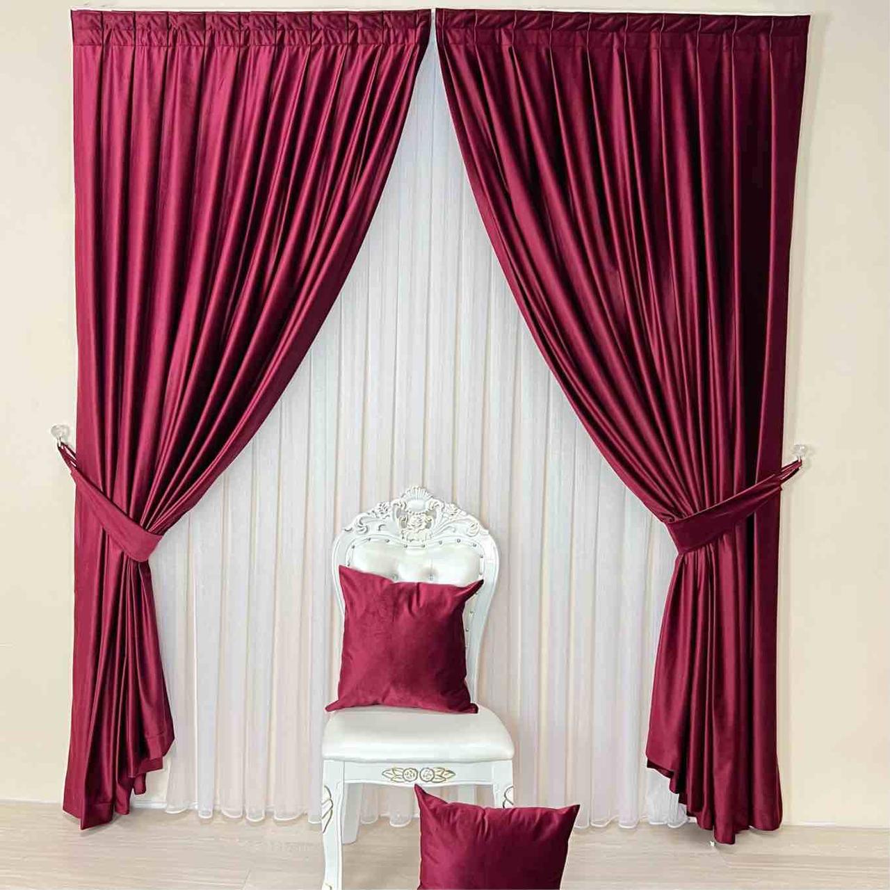 Velvet plain curtains, red color