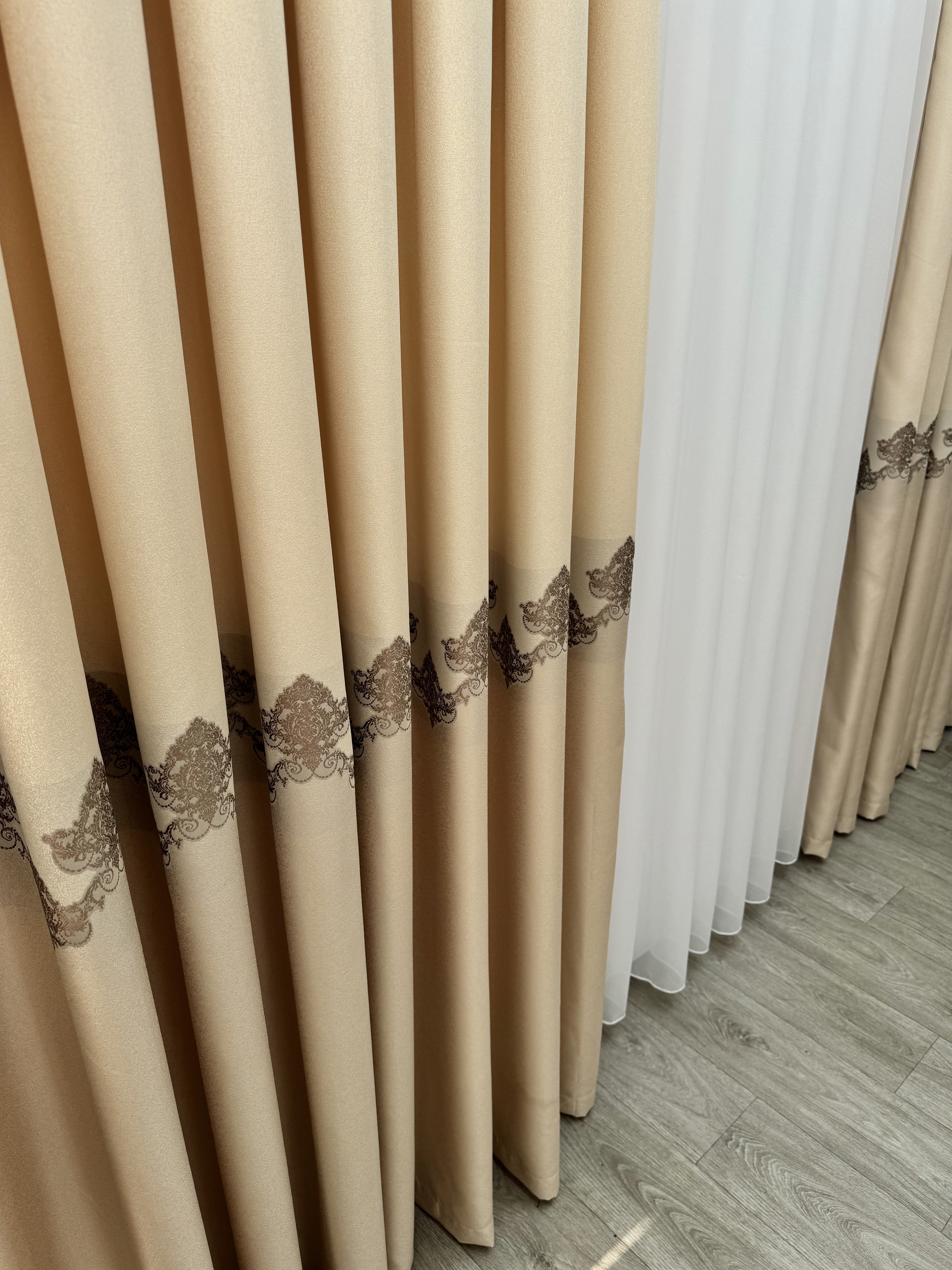Premium quality curtain with a peephole “Royal”, milk color