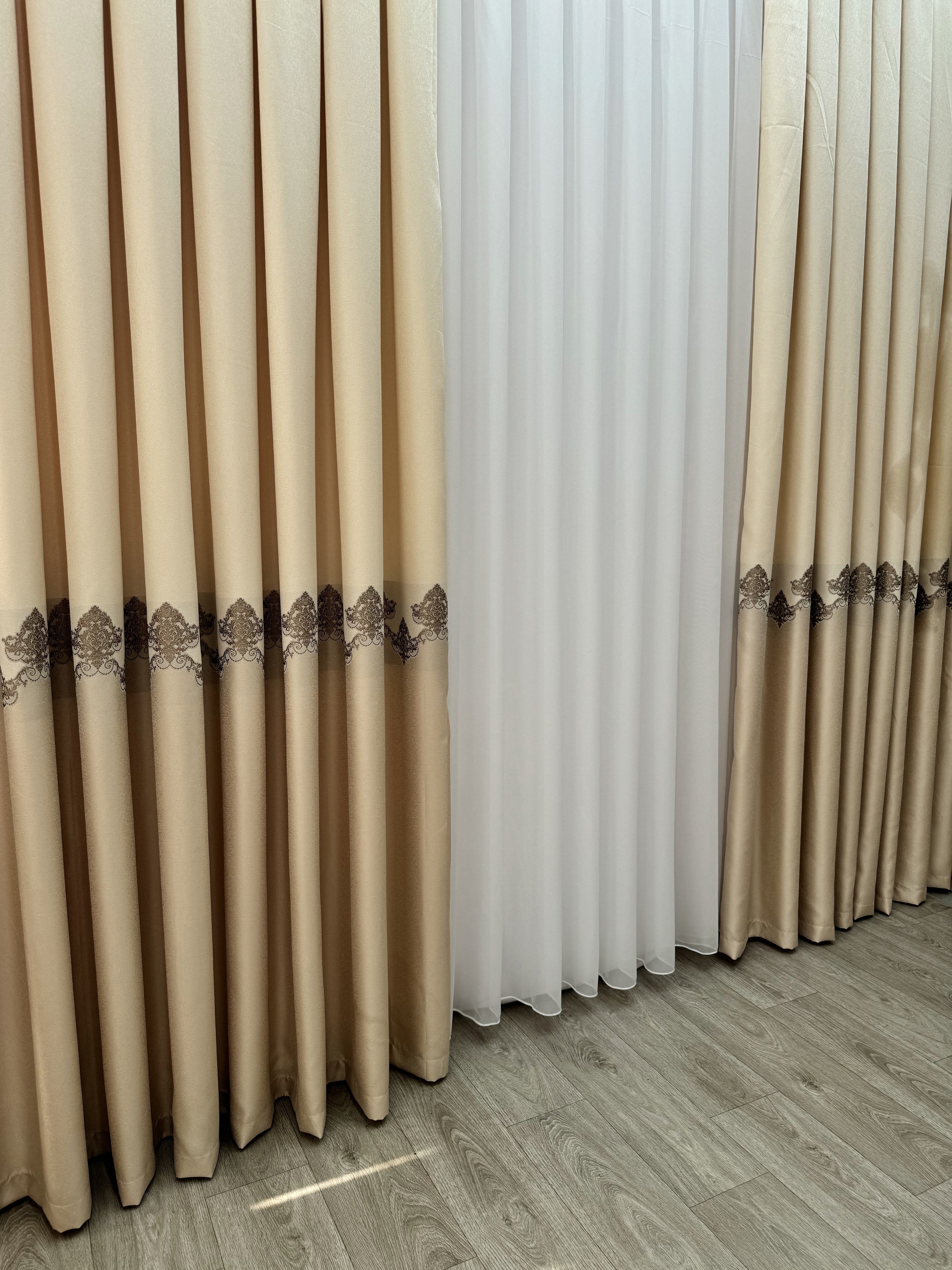 Premium quality curtain with a peephole “Royal”, milk color