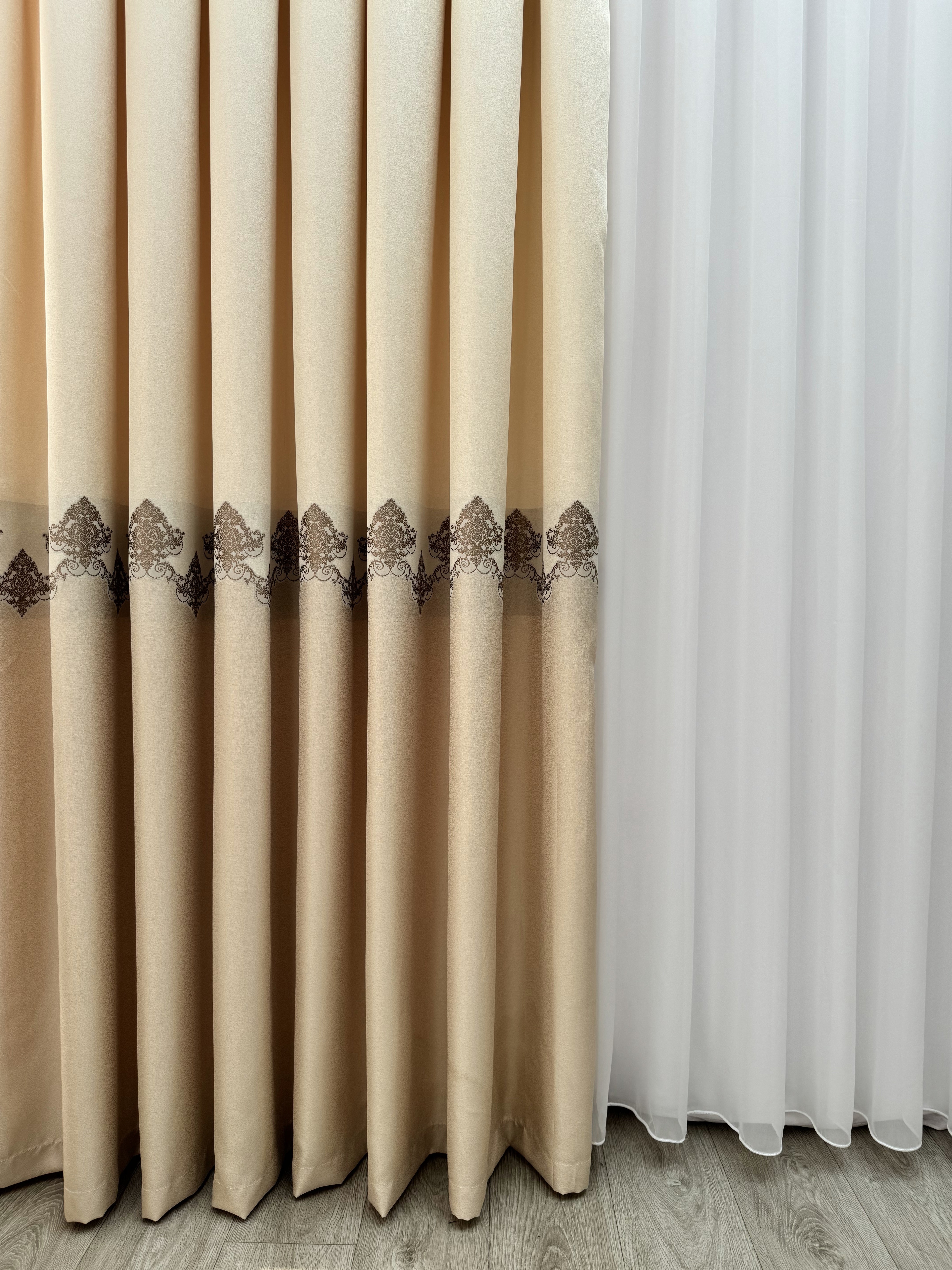 Premium quality curtain with a peephole “Royal”, milk color