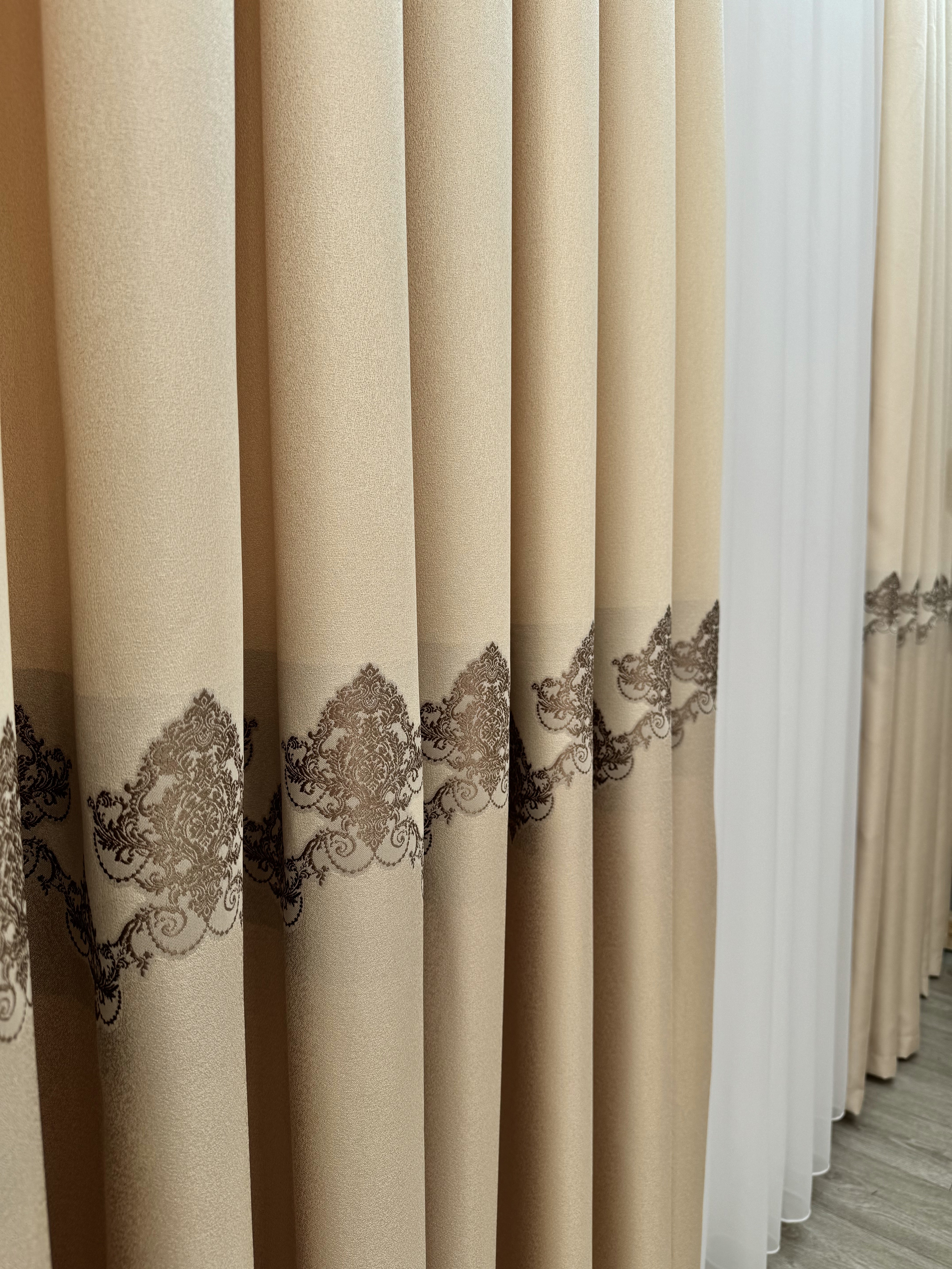 Premium quality curtain with a peephole “Royal”, milk color