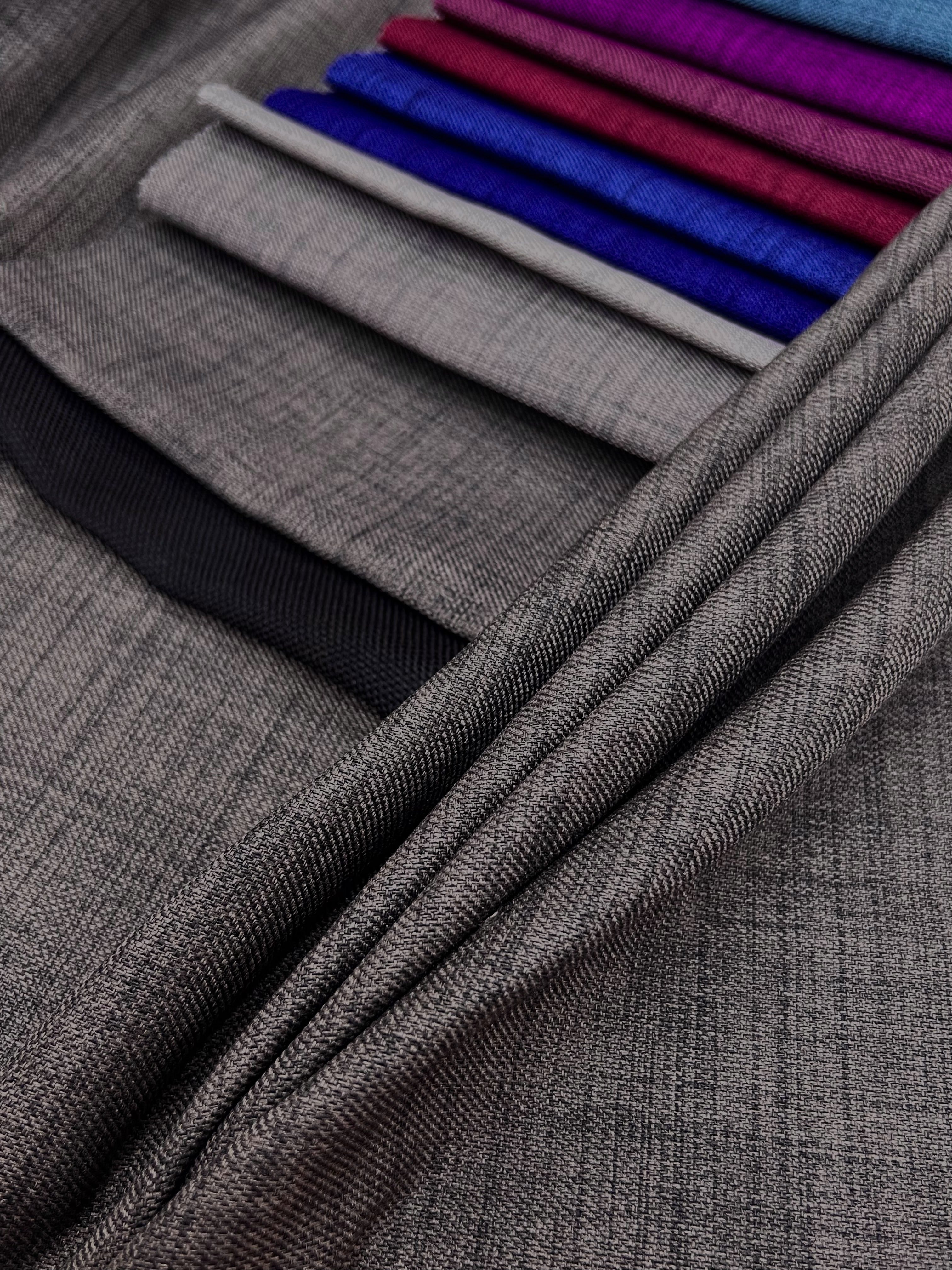 Plain linen curtain with blackout lining, graphite color