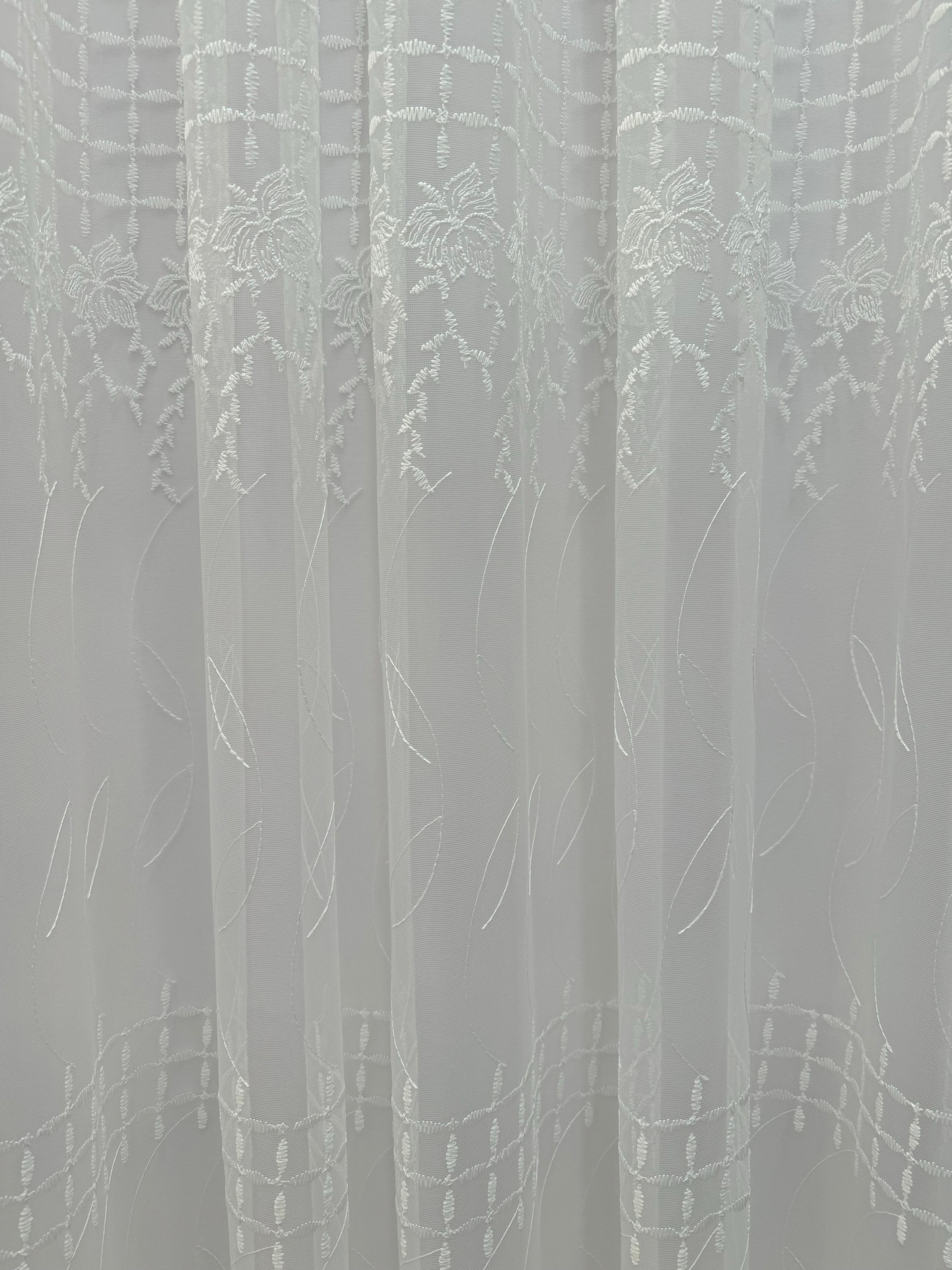 Sheer curtain based on fatin with embroidery, milk color