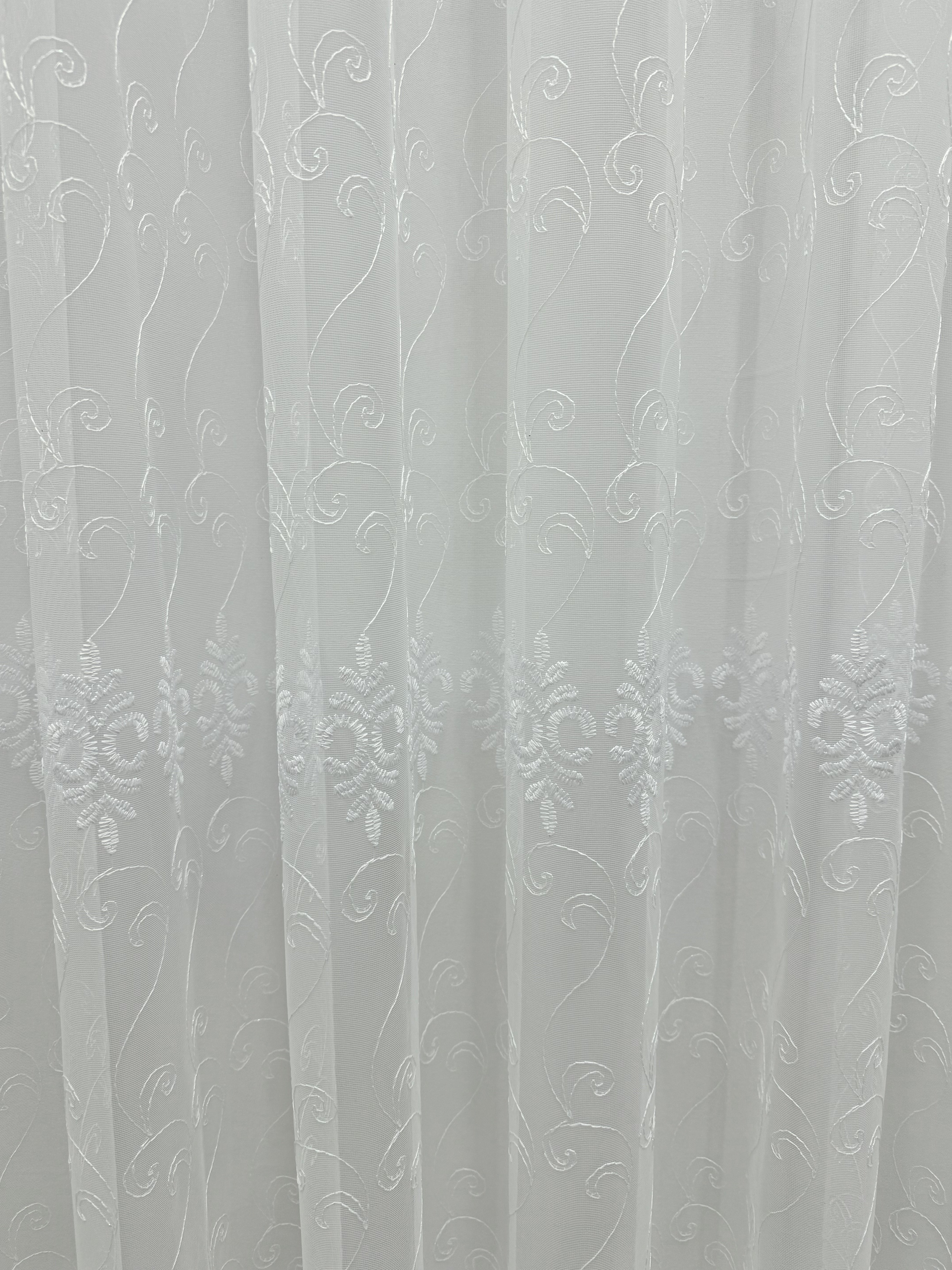 Sheer curtain based on fatin with embroidery, white color