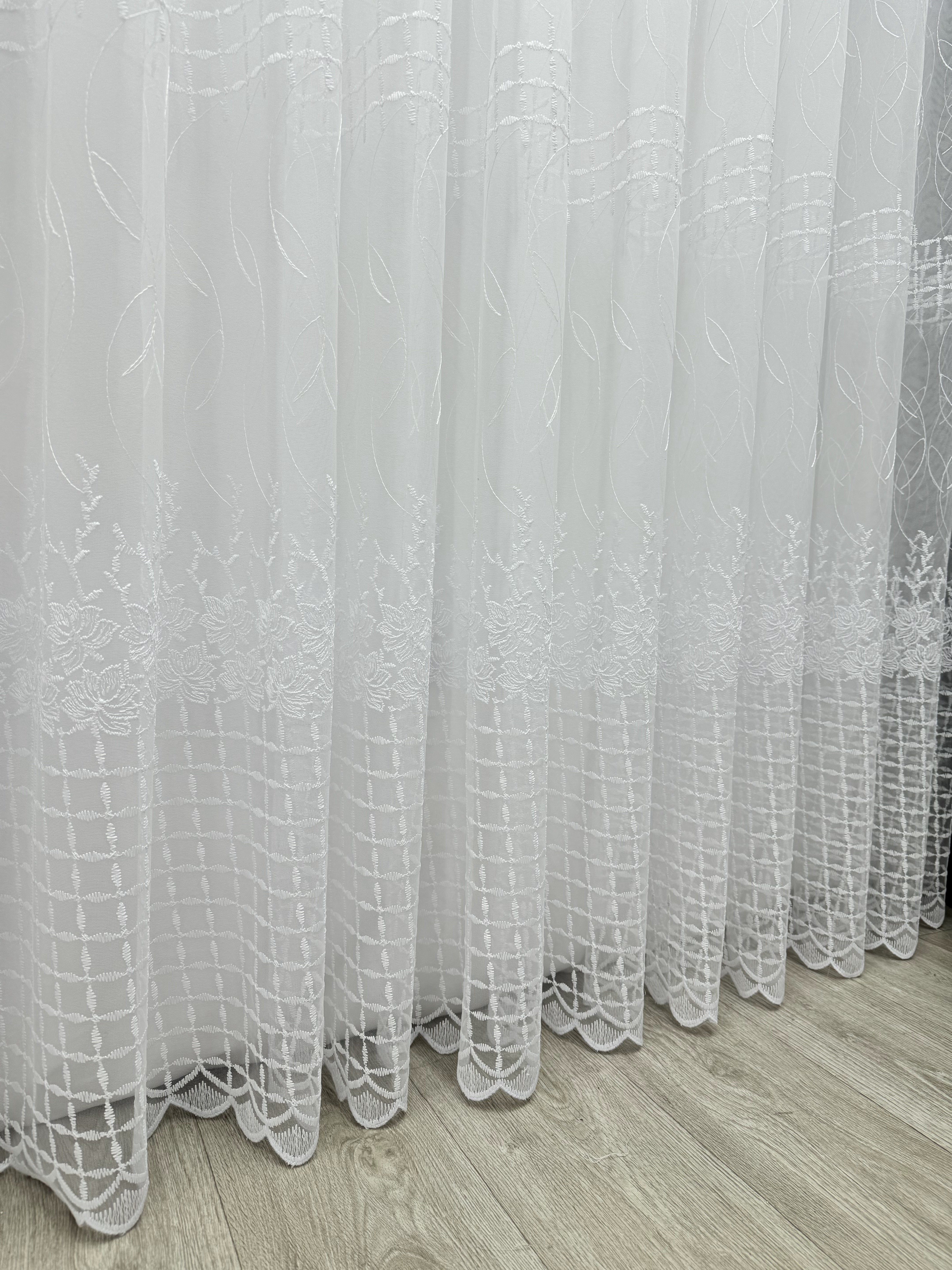 Sheer curtain based on fatin with embroidery, white color