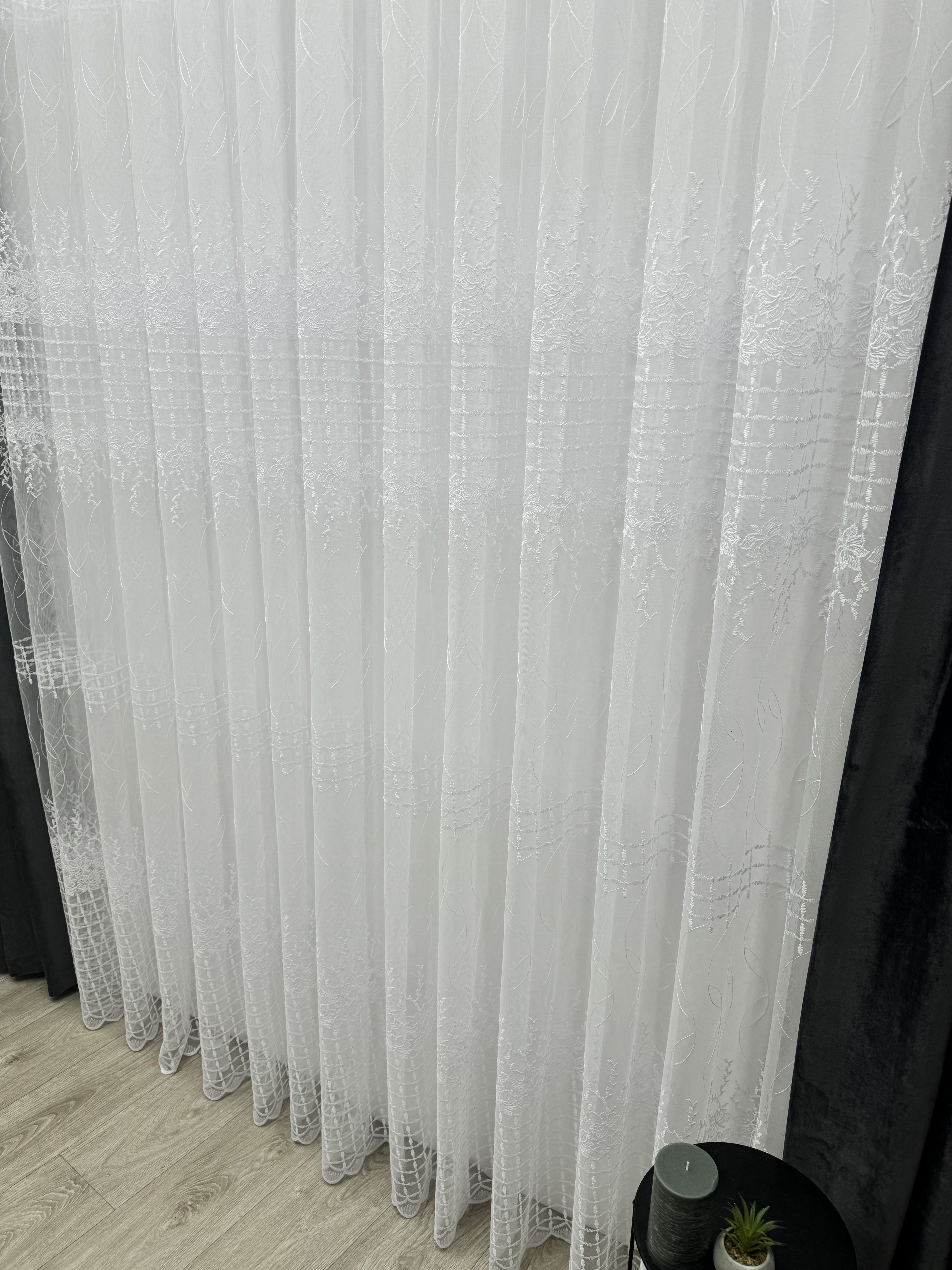 Sheer curtain based on fatin with embroidery, white color