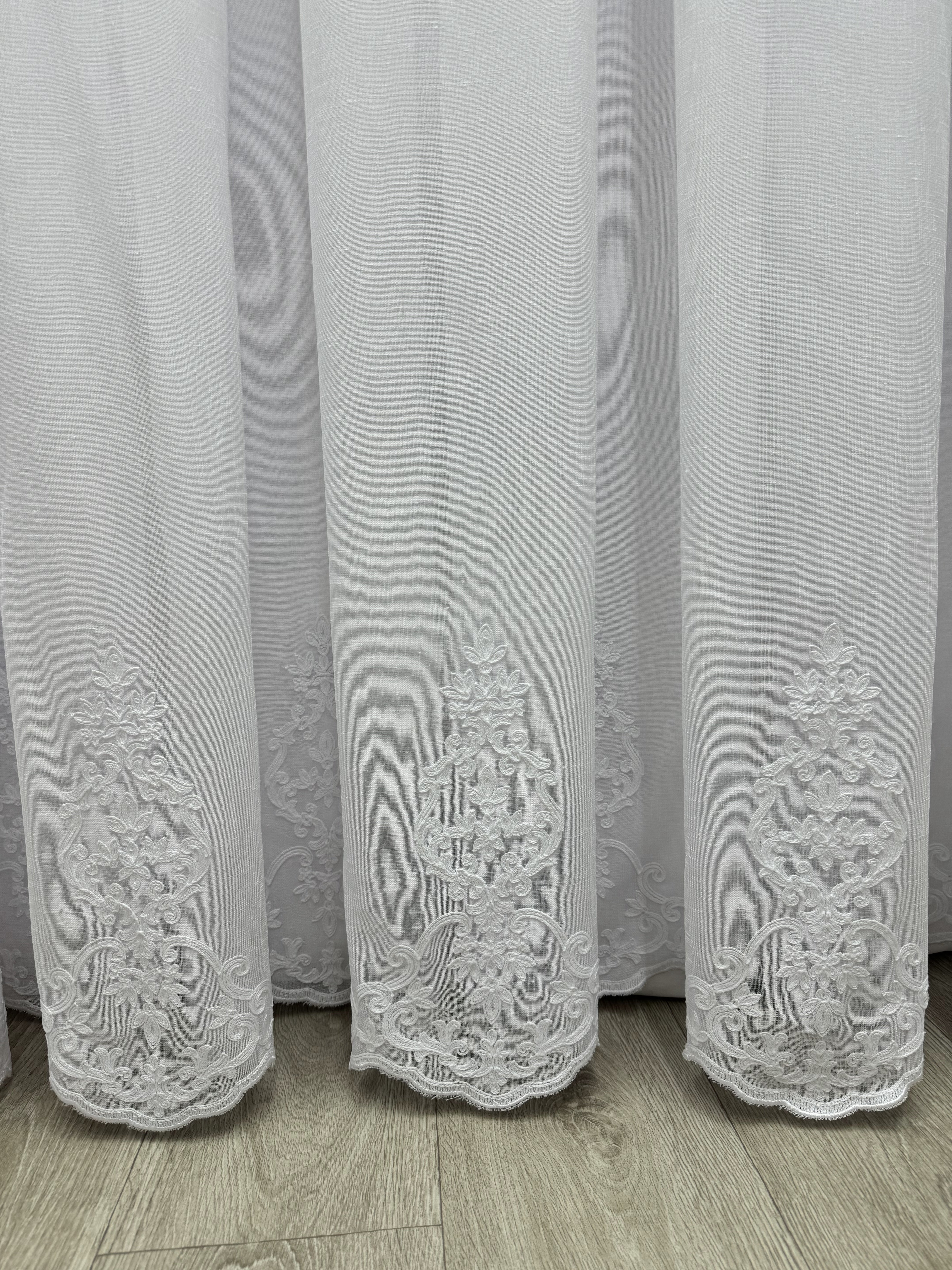 Linen-based sheer curtain with embroidery, white color