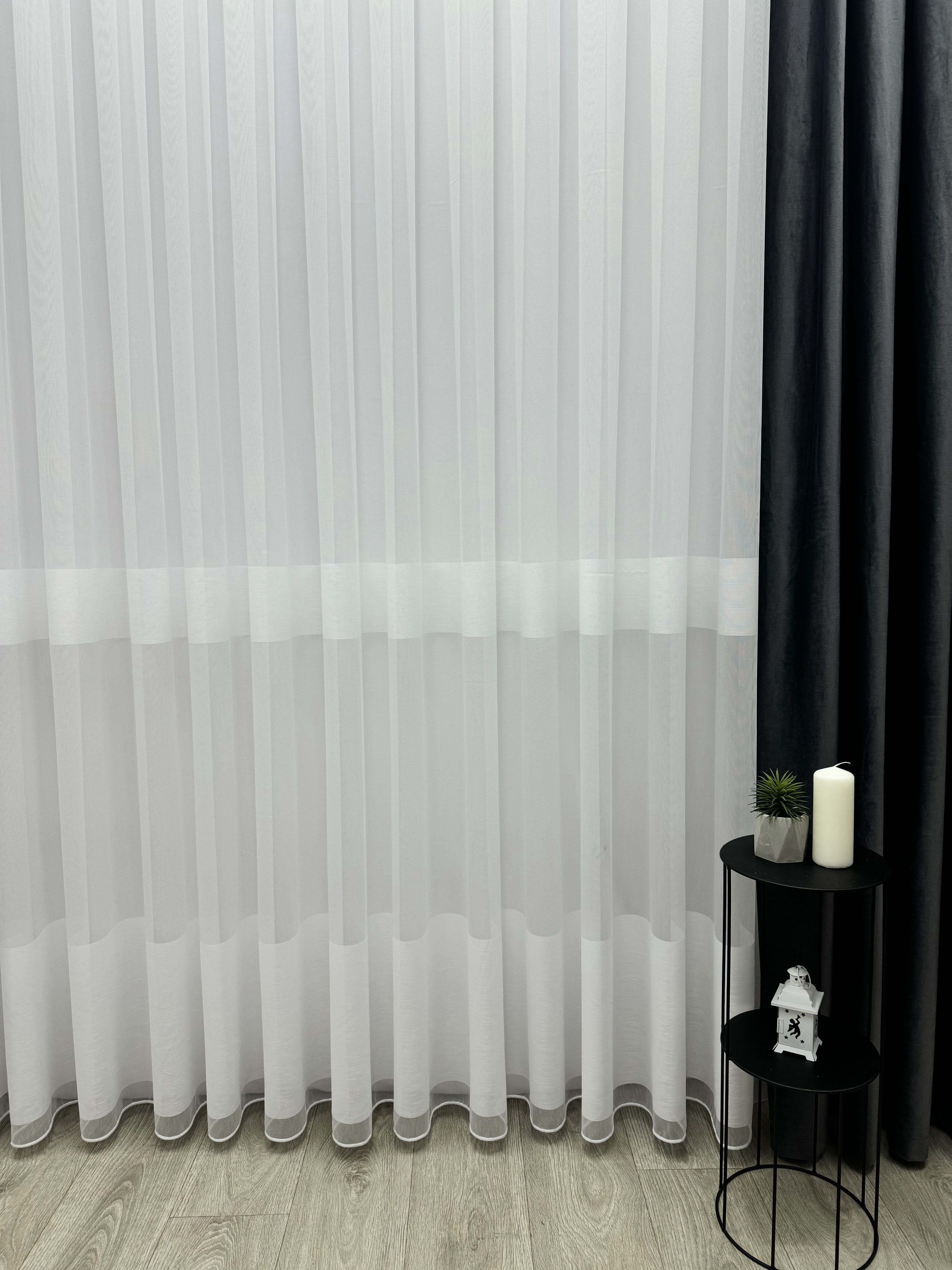 Bamboo-based sheer curtain with stripes, white color