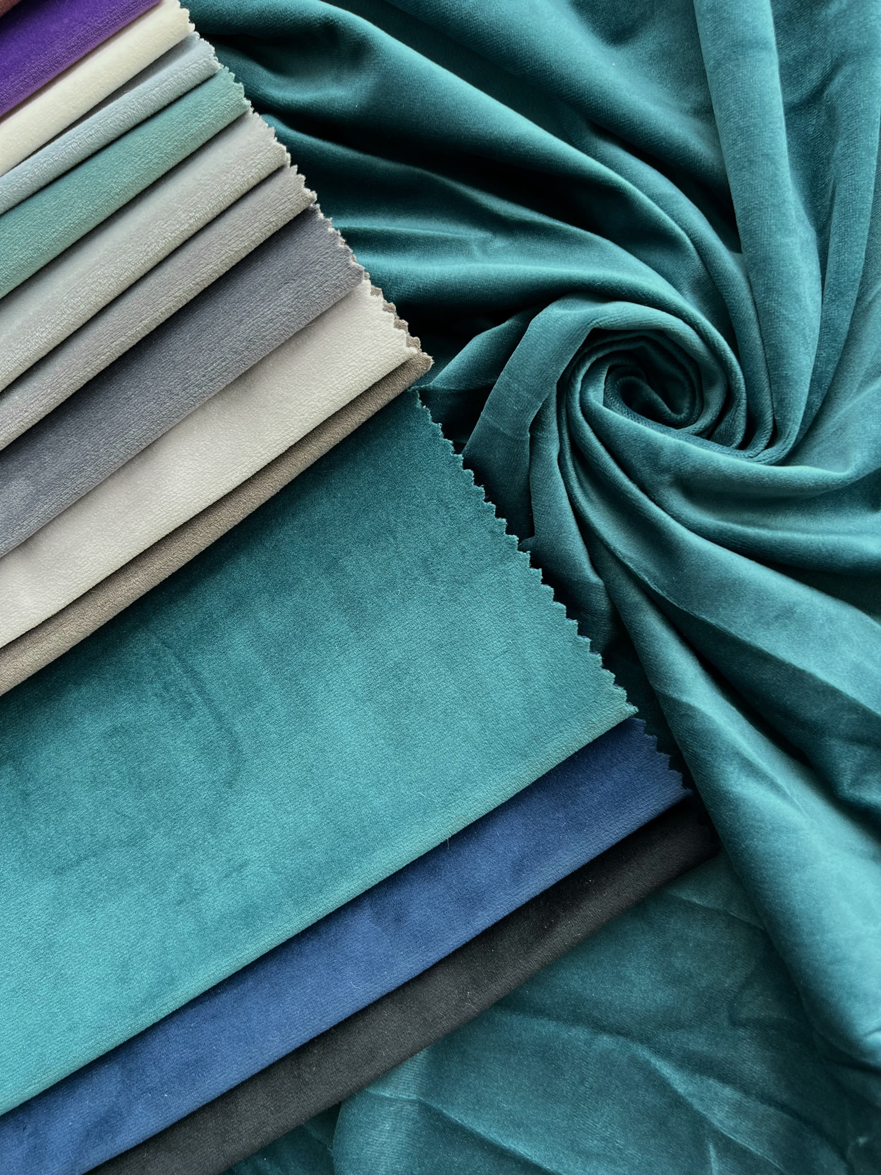 Velvet plain curtains, emerald color