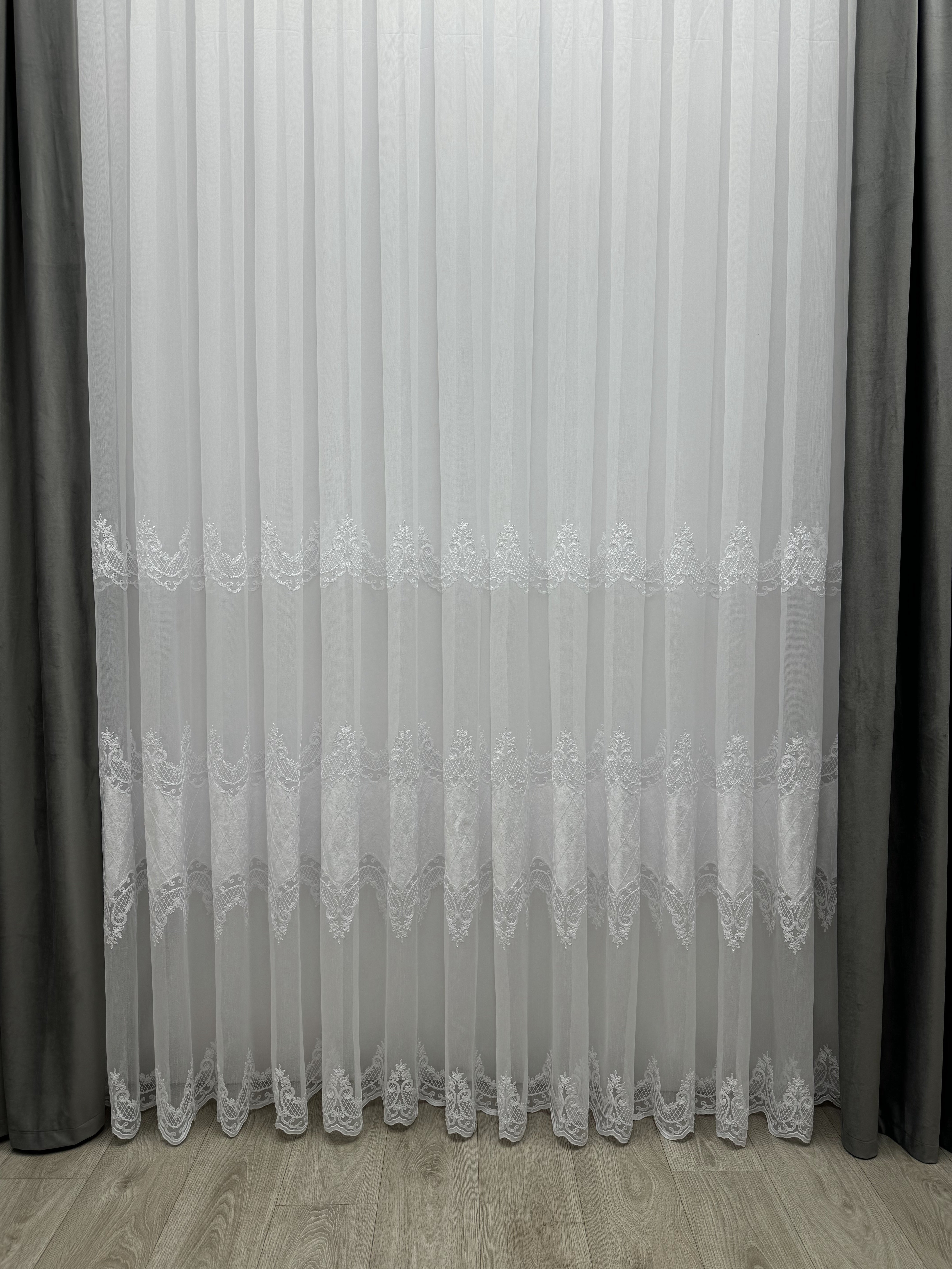 Bamboo-based sheer curtain with velvet inserts, white color