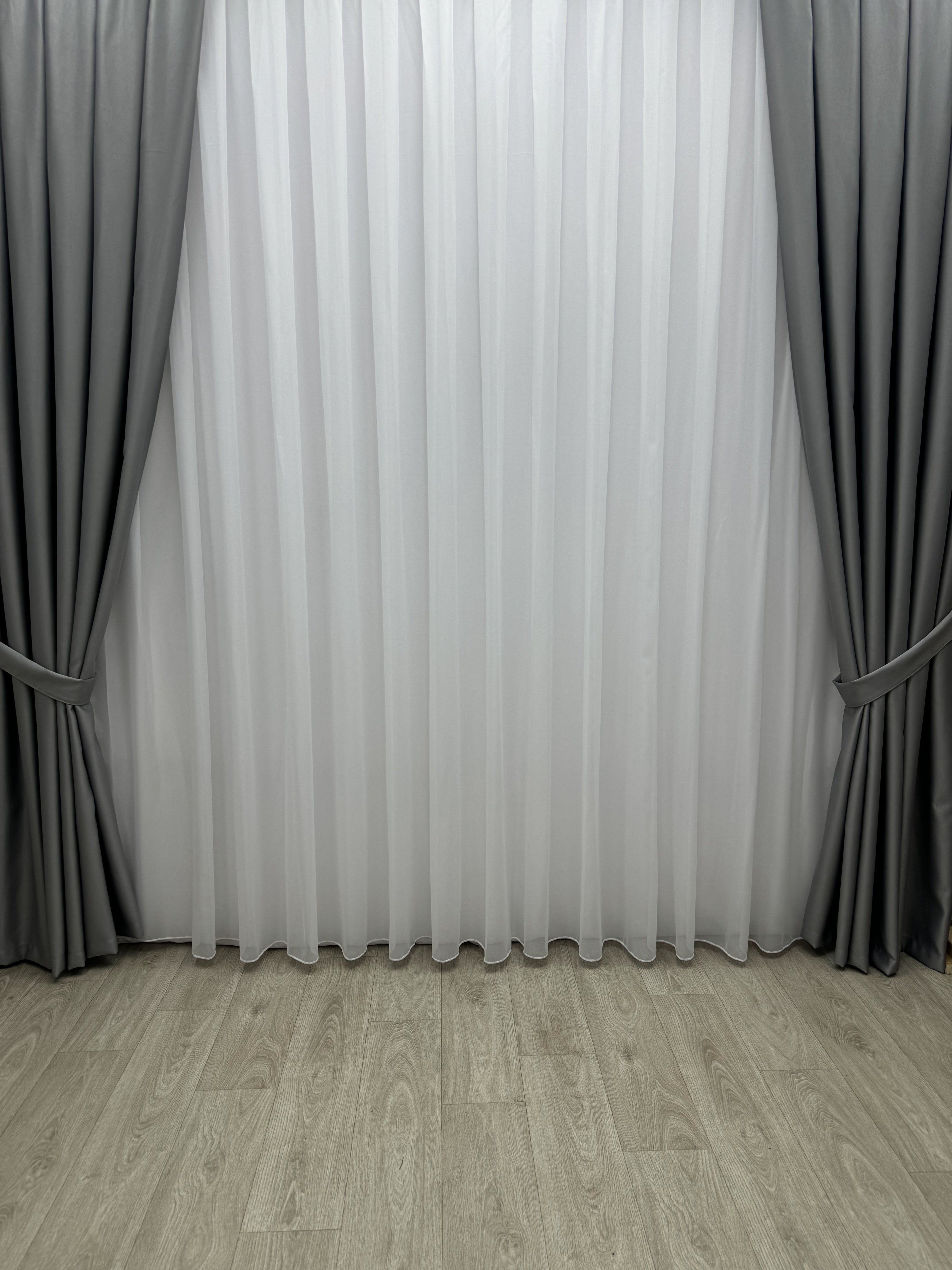Monochrome "Blackout" curtain, gray color