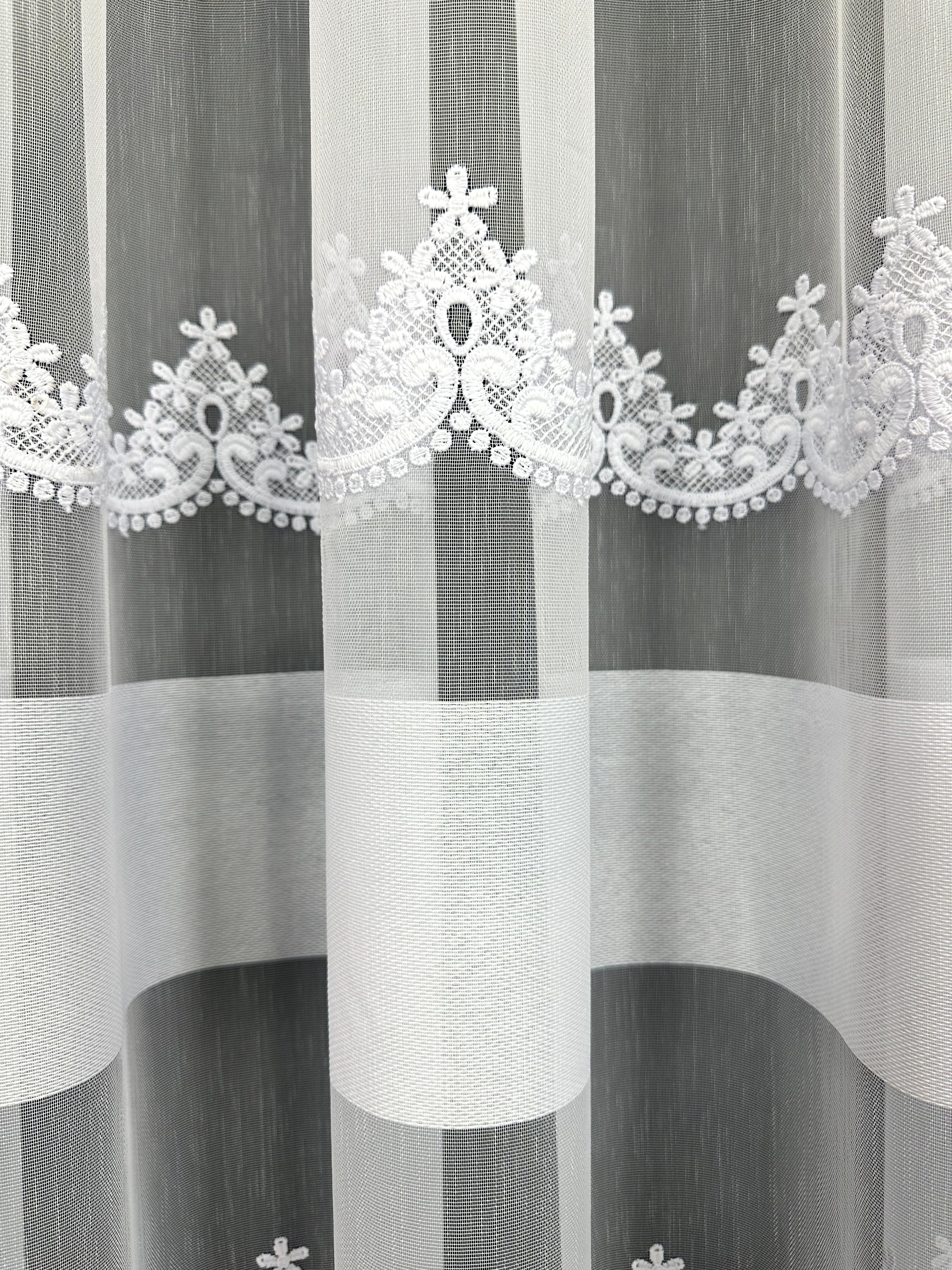 Bamboo-based sheer curtain with embroidery, white color