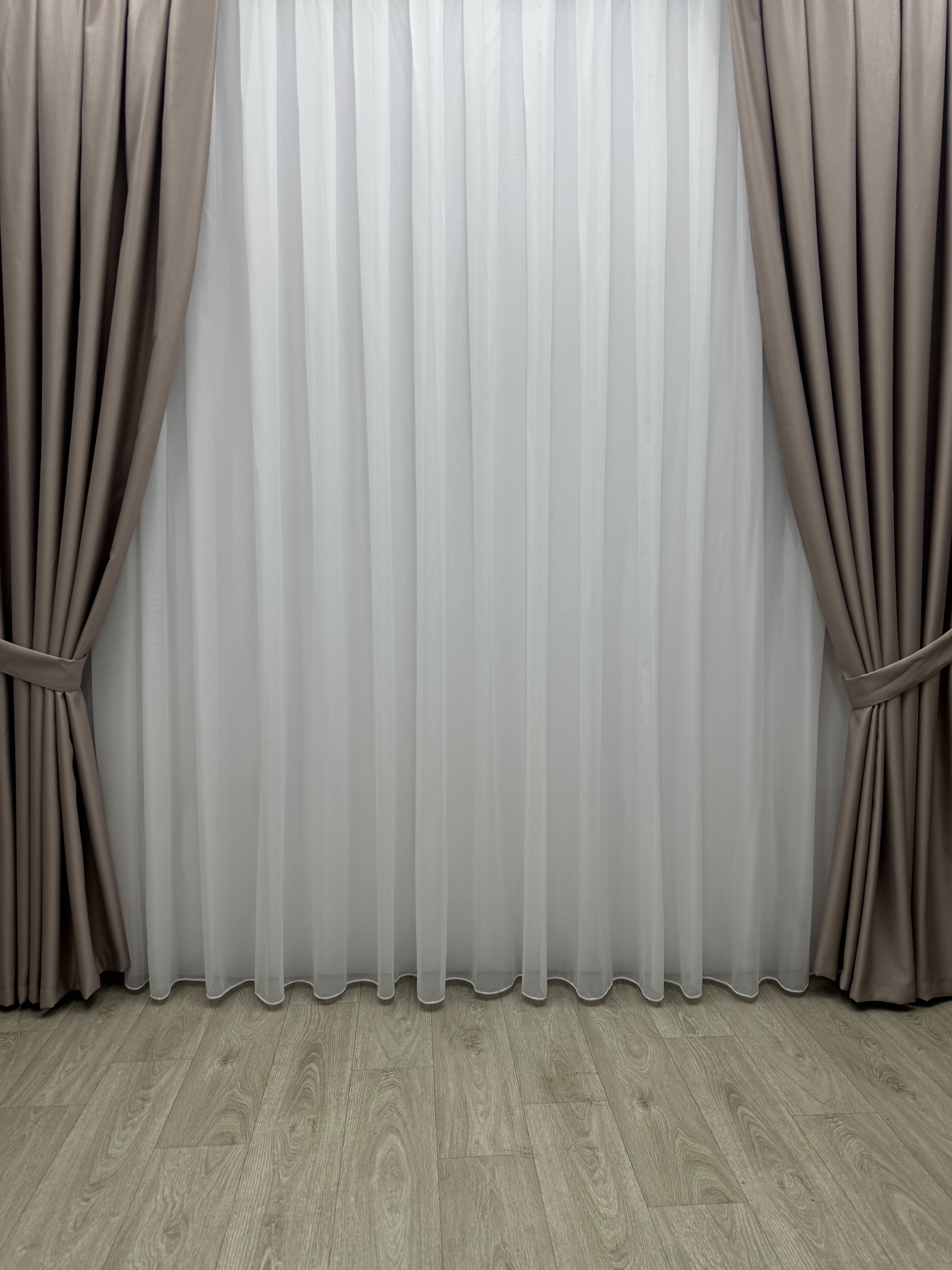 Monochrome "Blackout" curtain, light lavender color