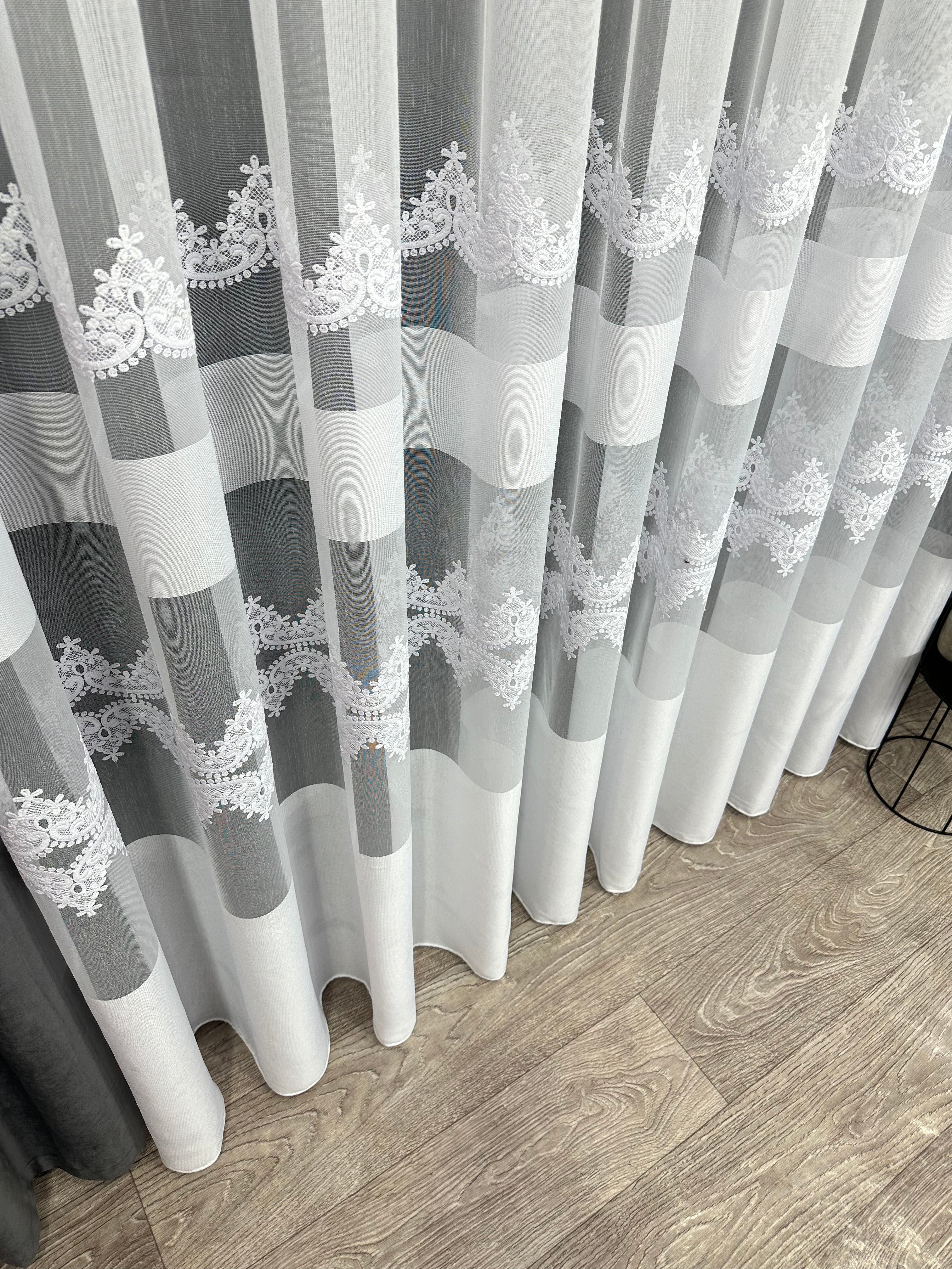 Bamboo-based sheer curtain with embroidery, white color