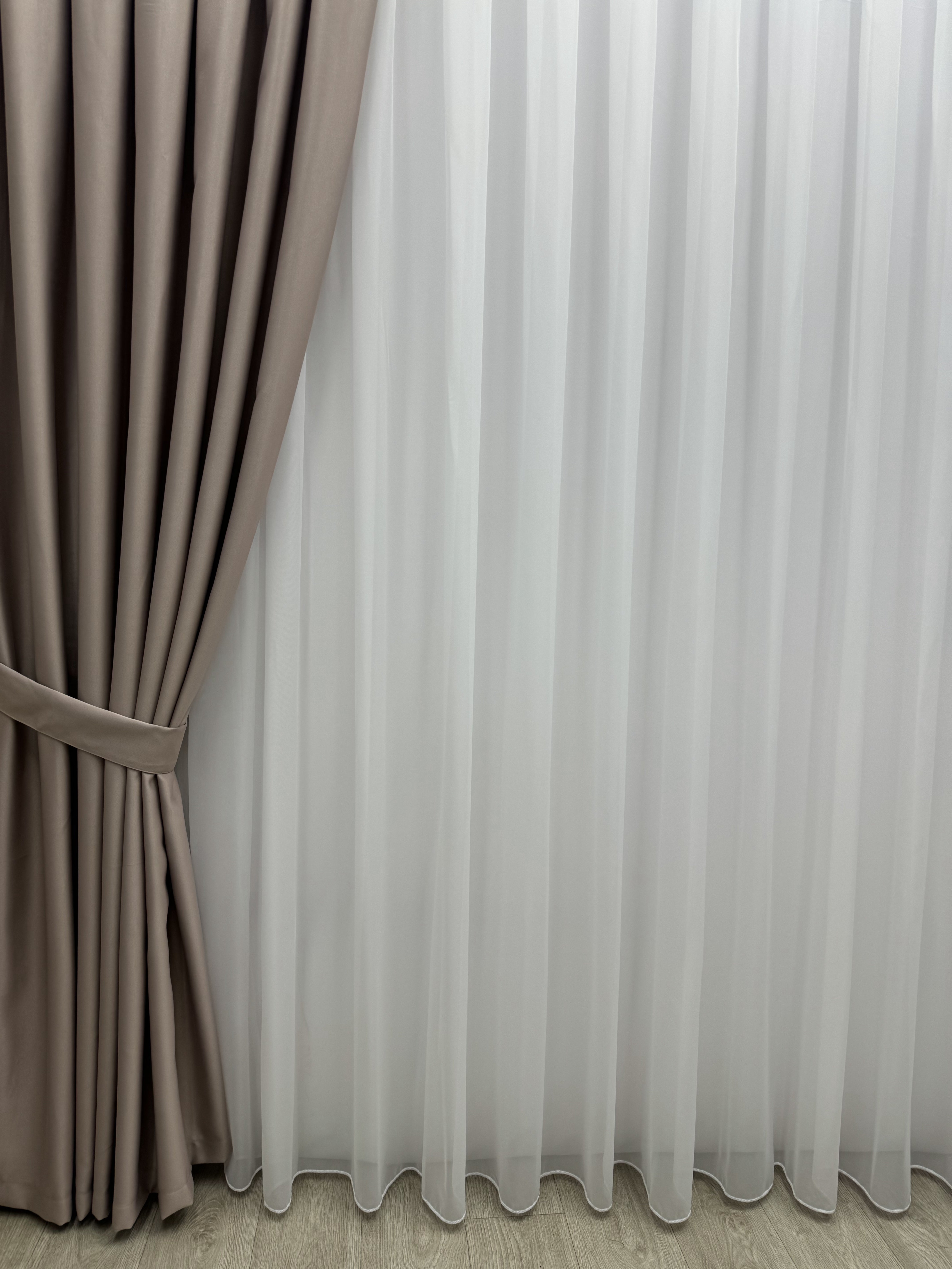 Monochrome "Blackout" curtain, light lavender color