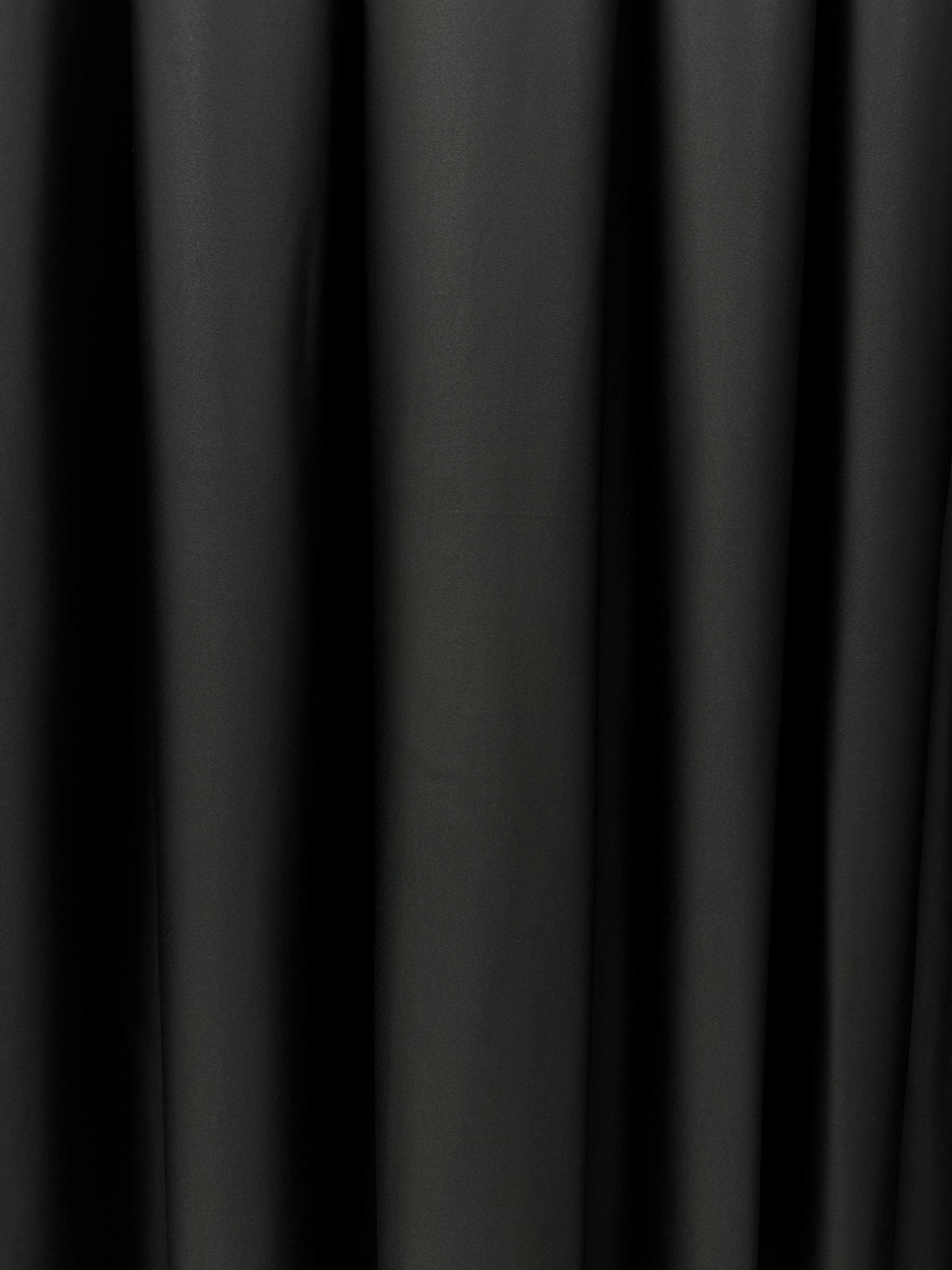 Monochrome "Blackout" curtain, black color