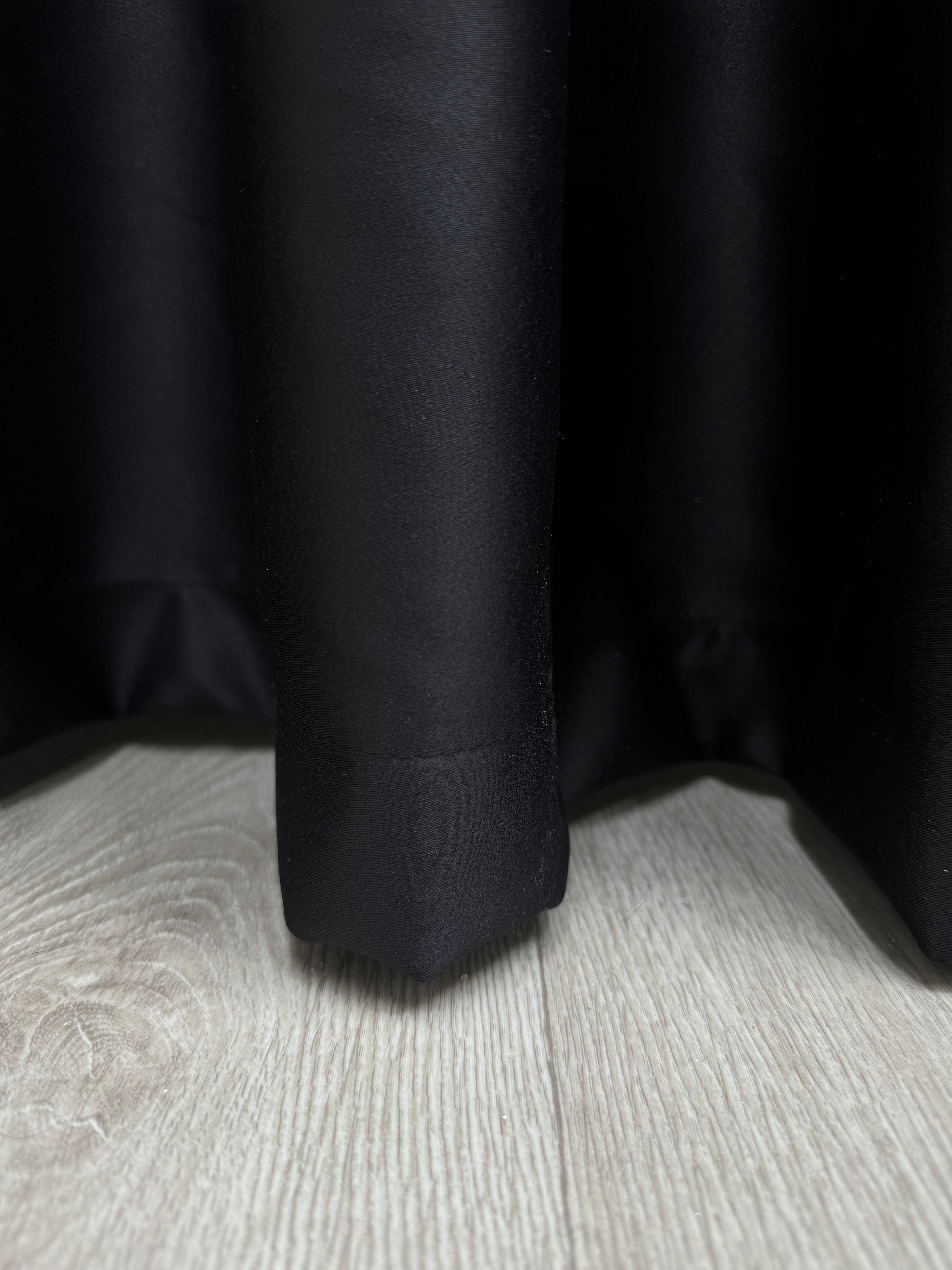 Monochrome "Blackout" curtain, black color