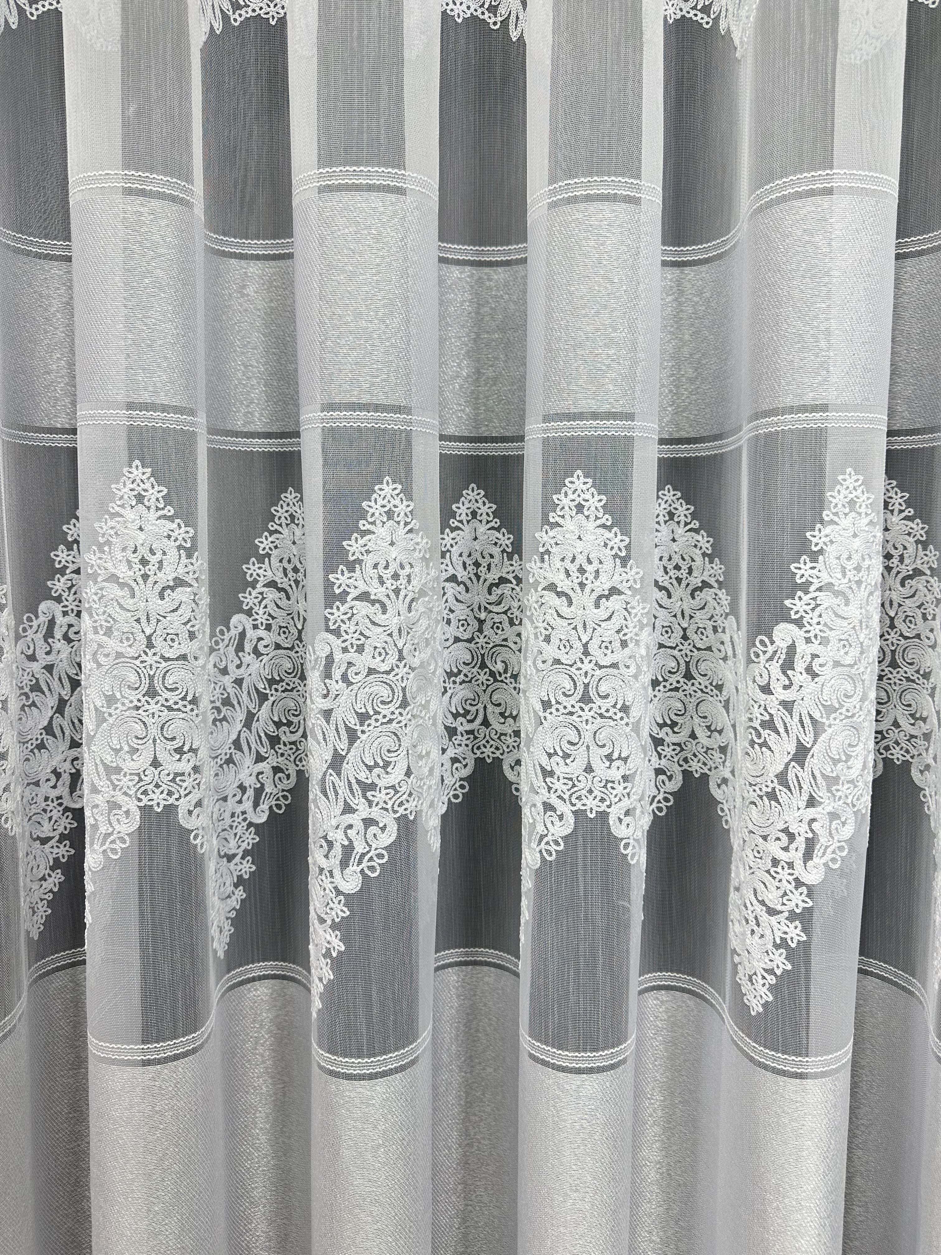 Bamboo-based tulle with chenille embroidery, white color