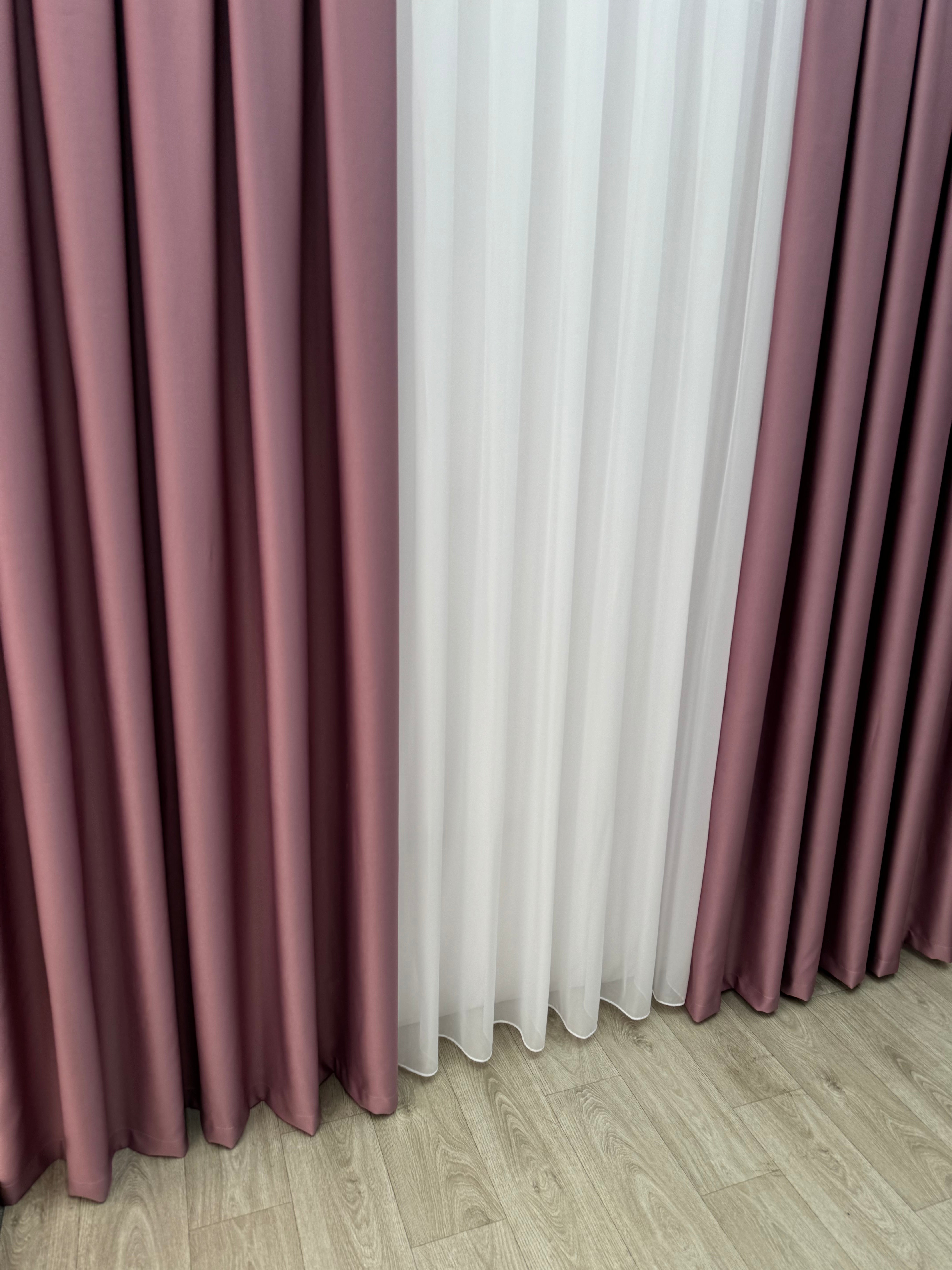 Monochrome "Blackout" curtain, lavender color