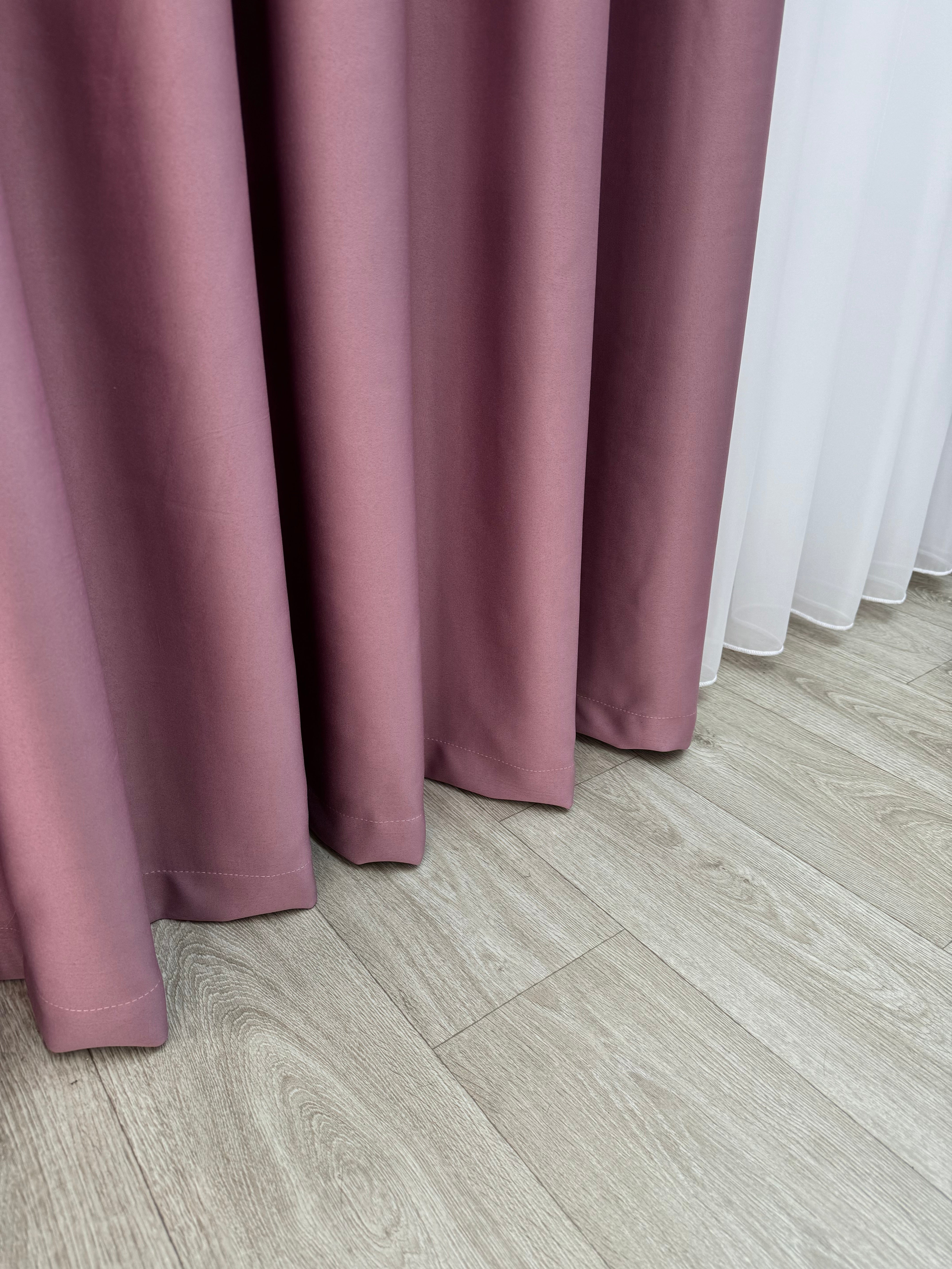 Monochrome "Blackout" curtain, lavender color