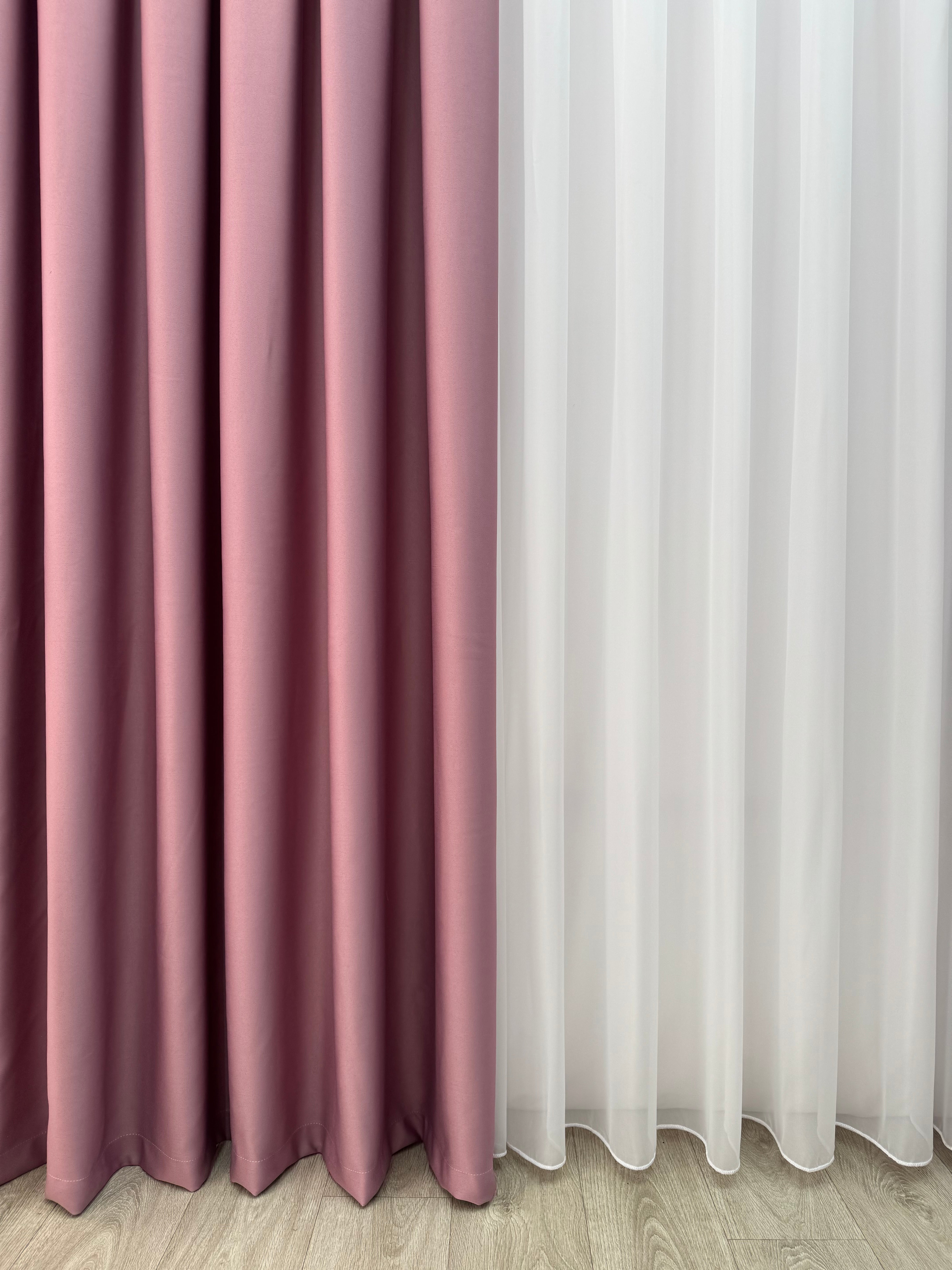 Monochrome "Blackout" curtain, lavender color