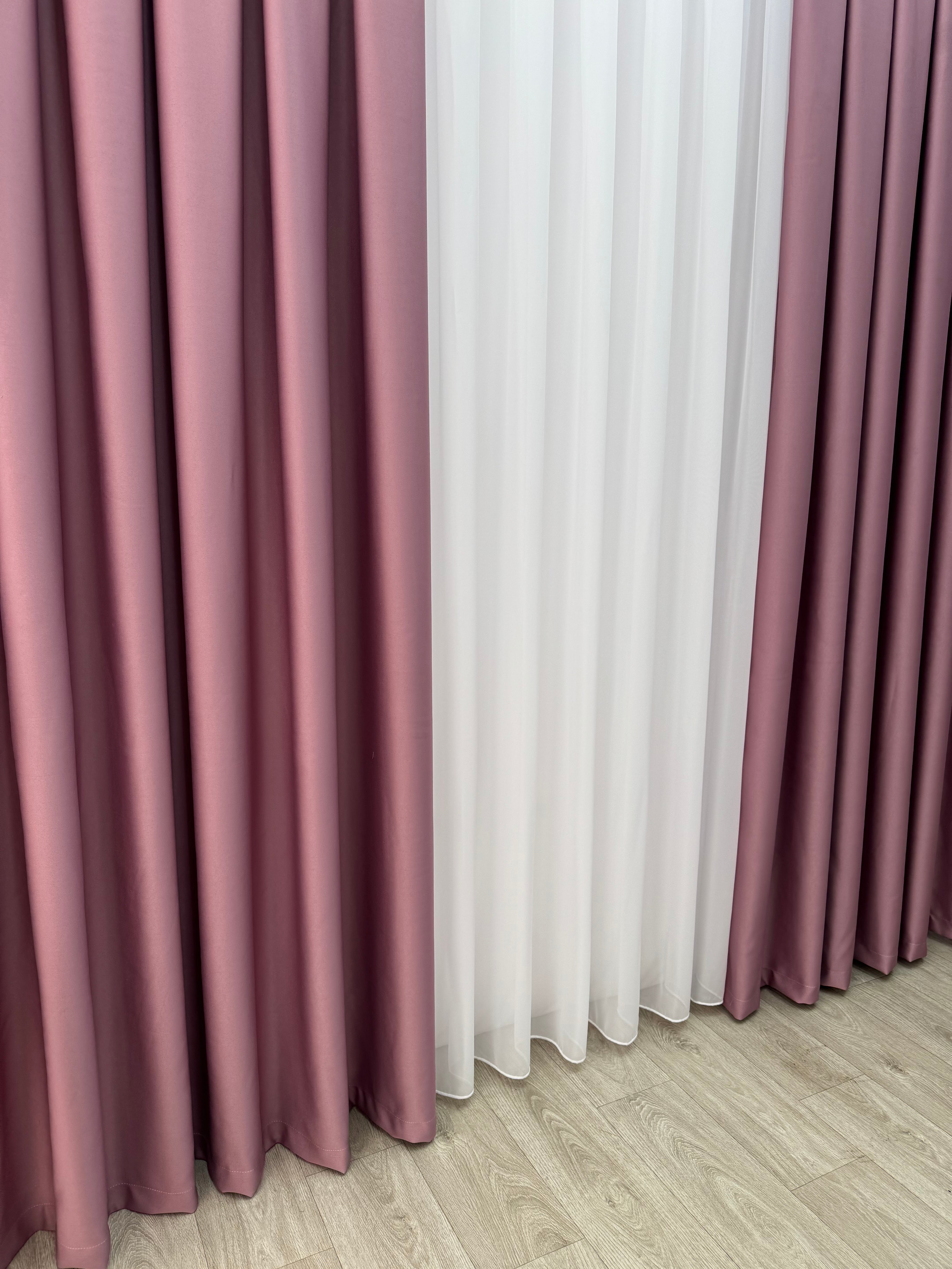 Monochrome "Blackout" curtain, lavender color