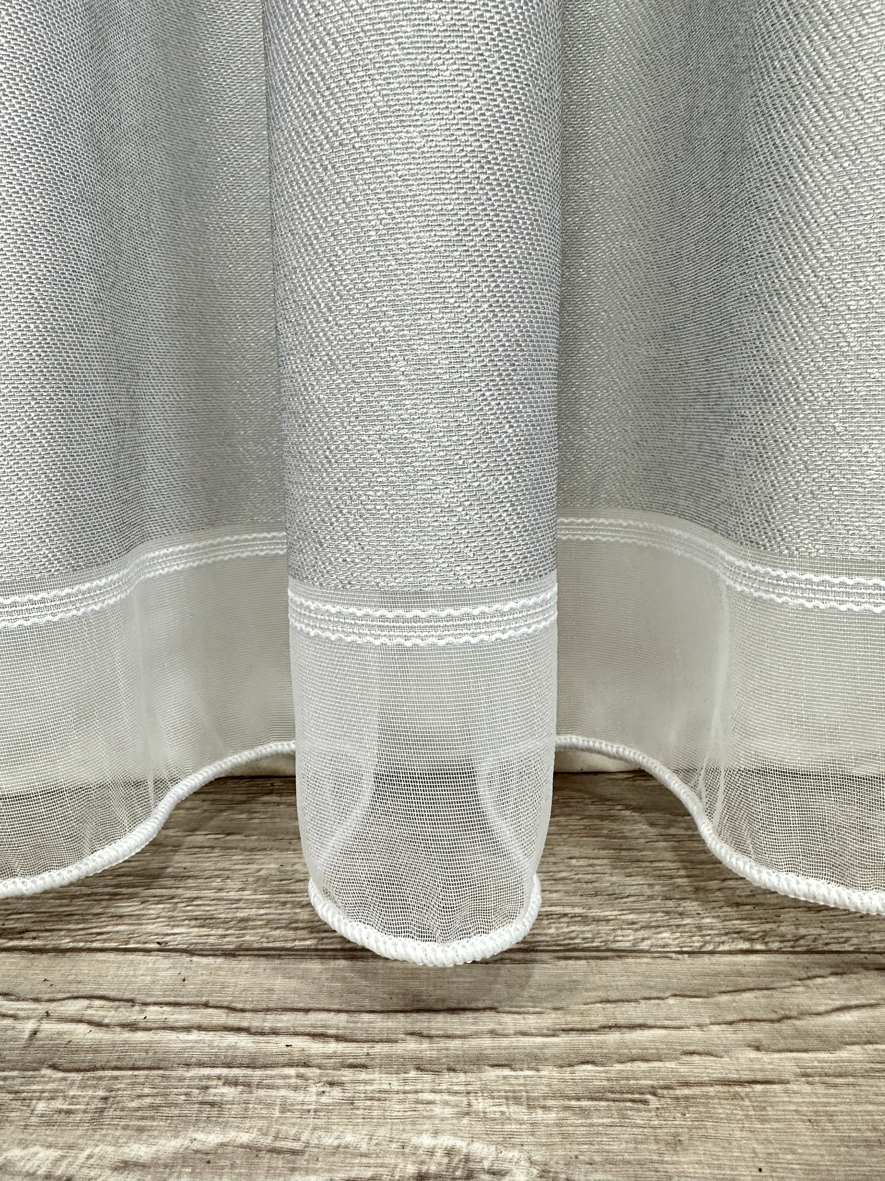 Bamboo-based tulle with chenille embroidery, light gray color