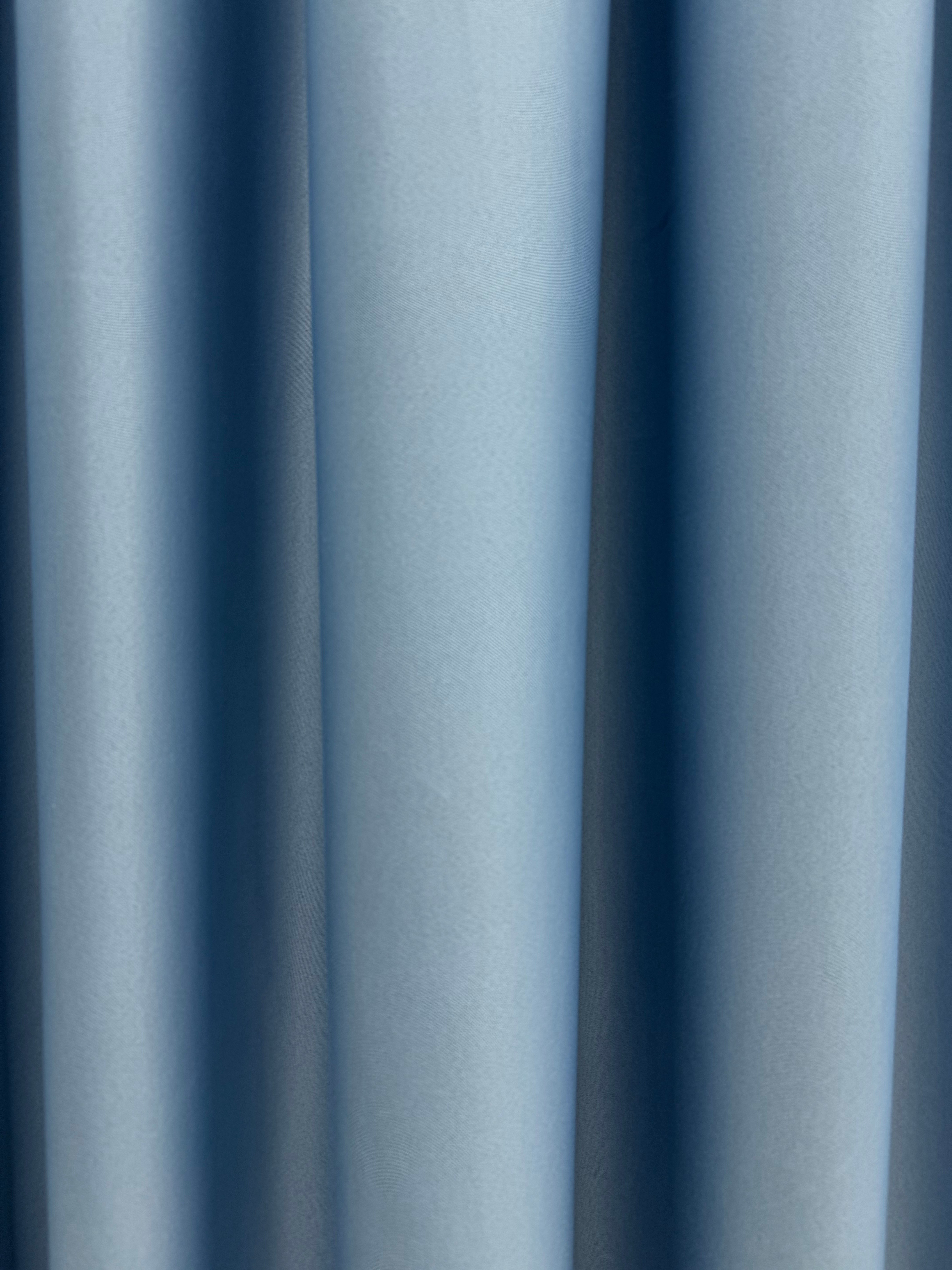 Monochrome "Blackout" curtain, light blue color