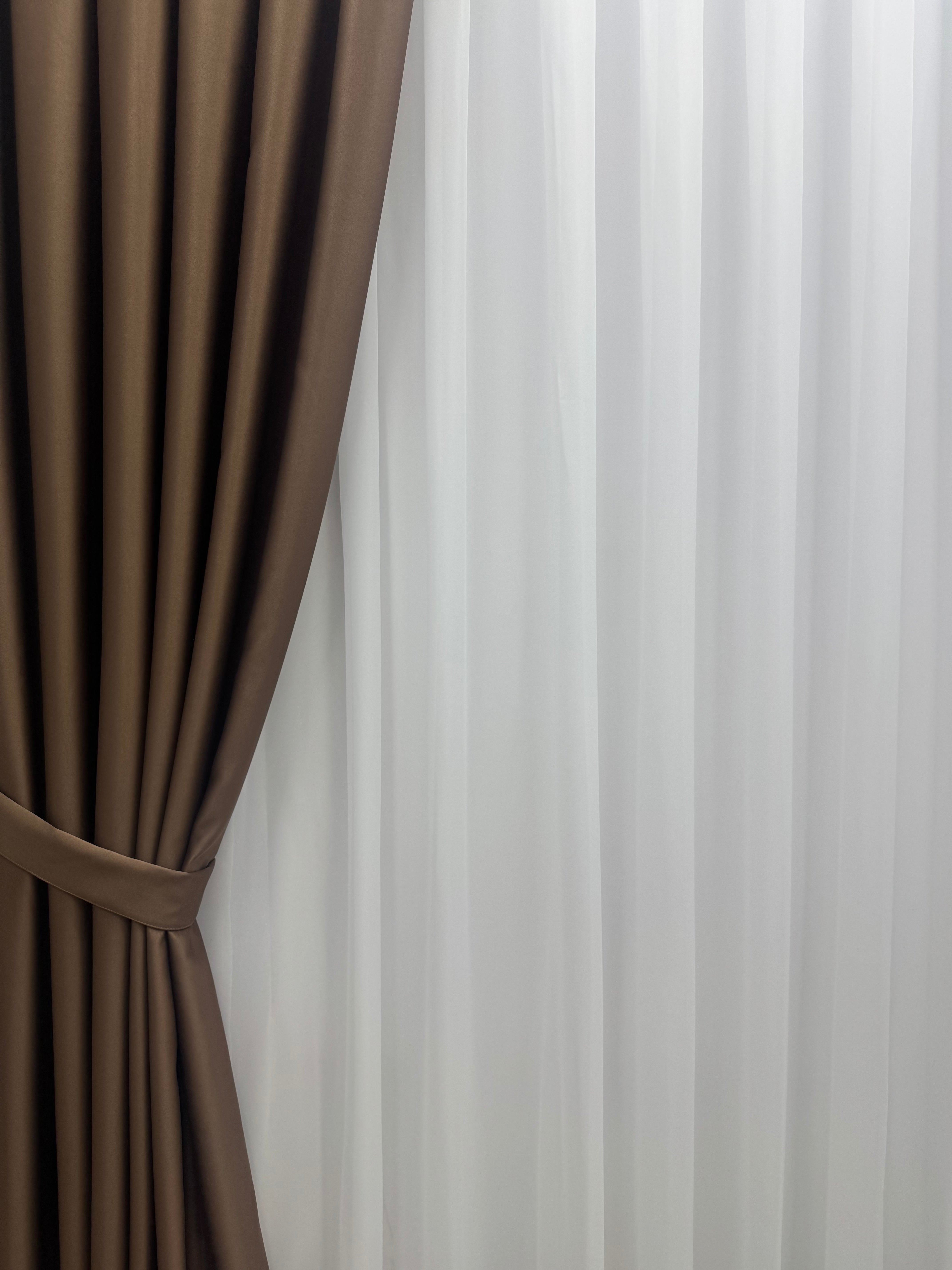 Monochrome "Blackout" curtain, light brown color