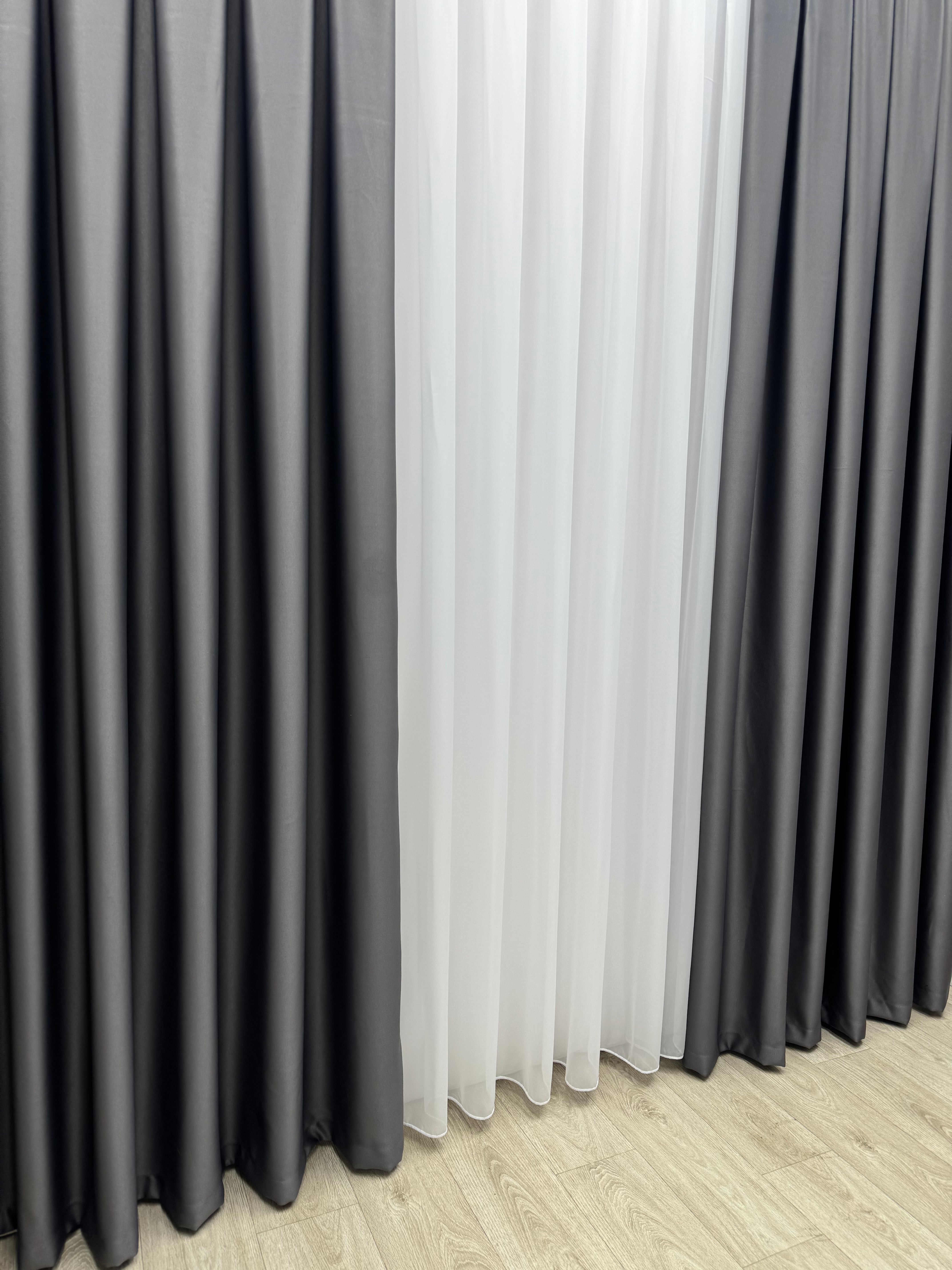 Monochrome "Blackout" curtain, dark gray color