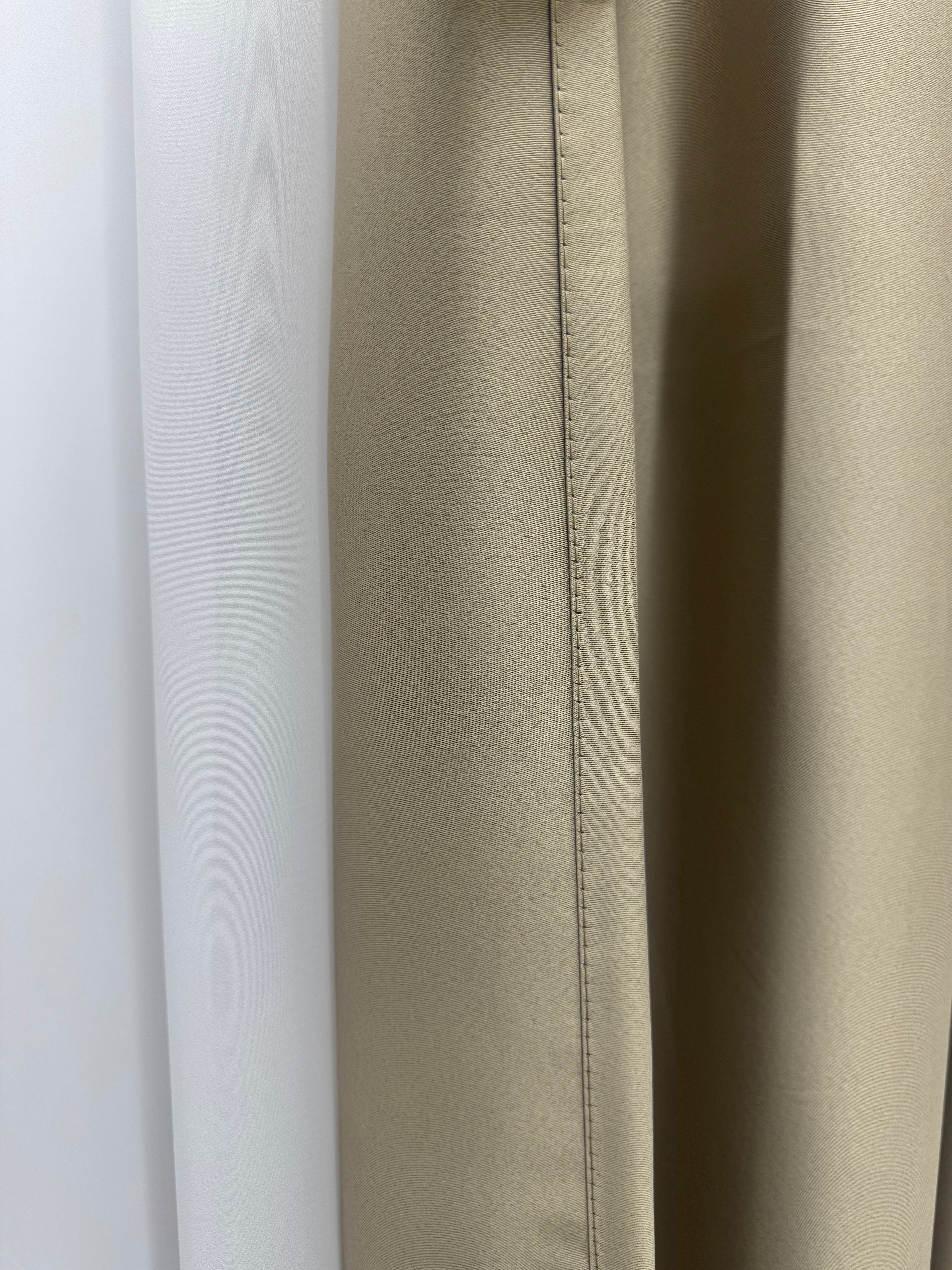 Monochrome "Blackout" curtain, cappuccino color