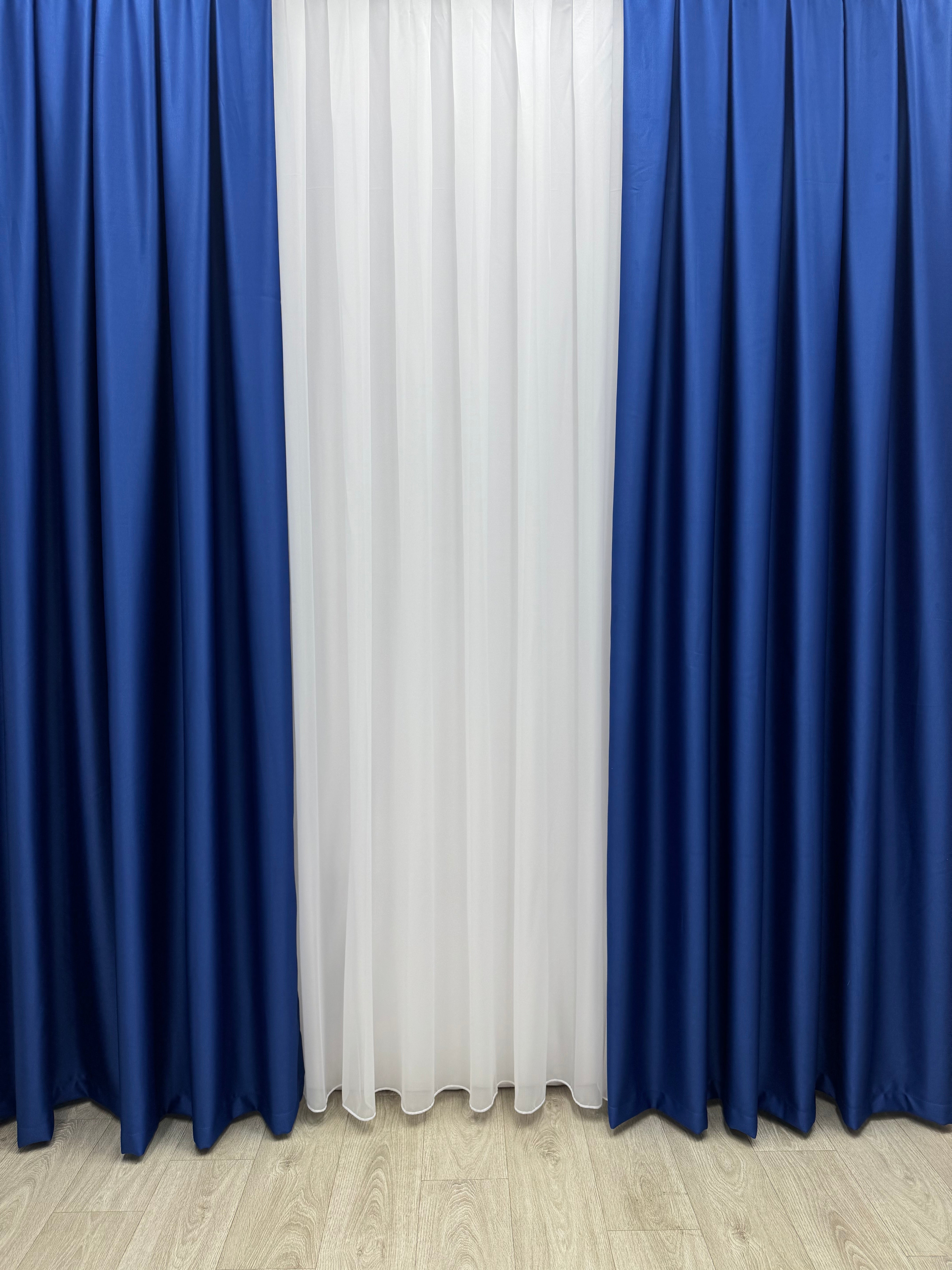 Monochrome "Blackout" curtain, dark blue color