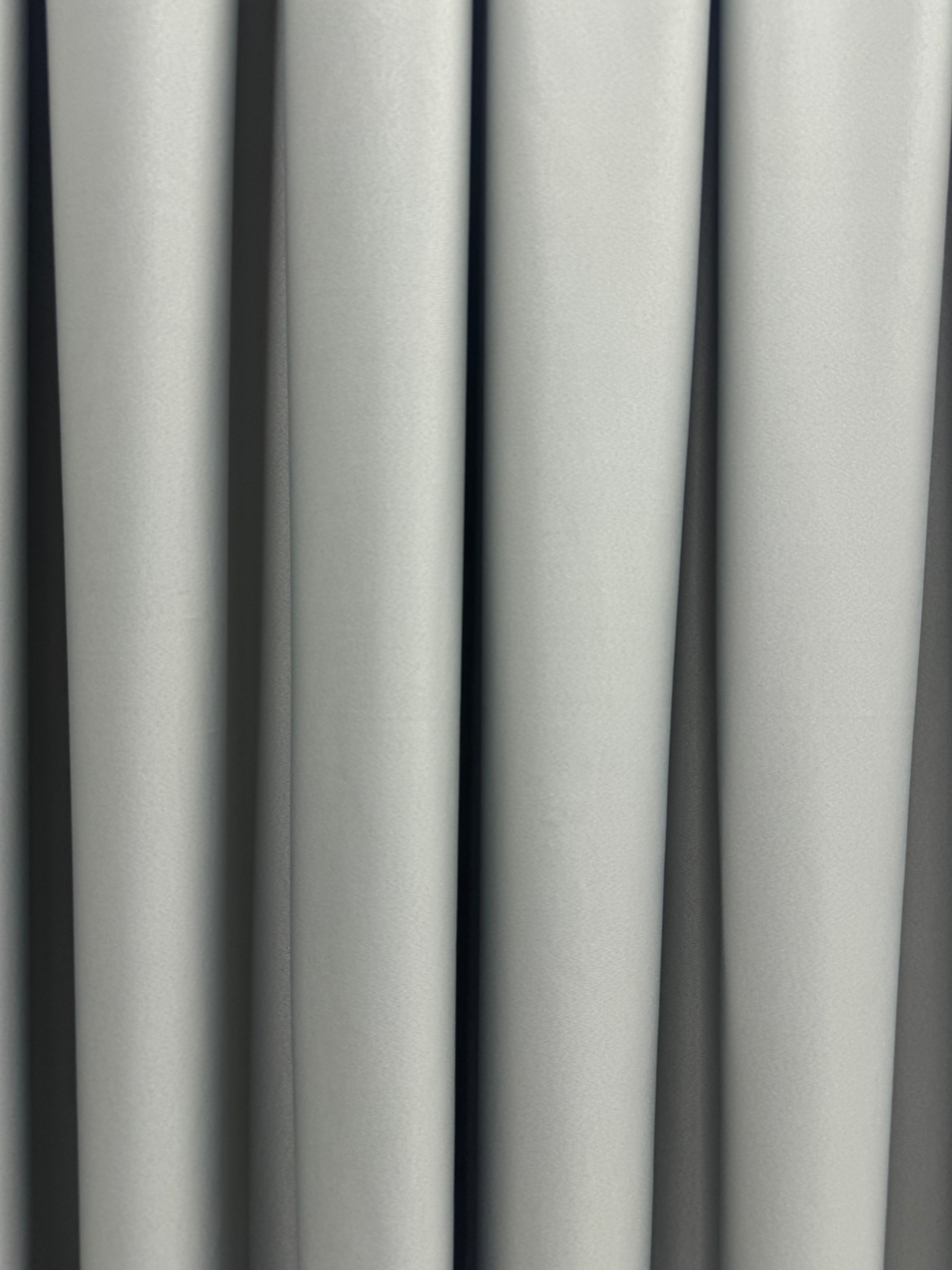 Monochrome "Blackout" curtain, light gray color