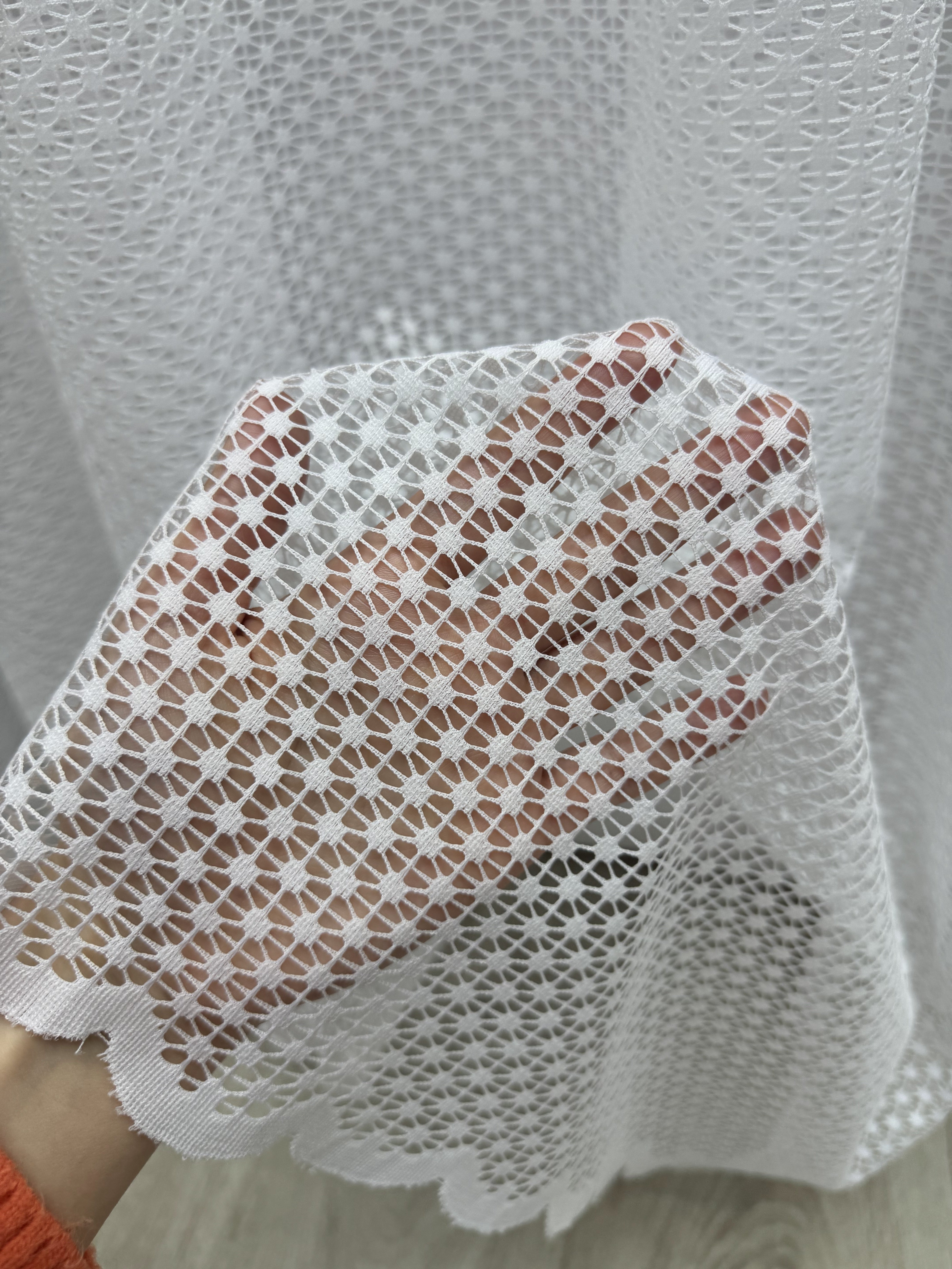 Guipure sheer curtain with embroidery, white color