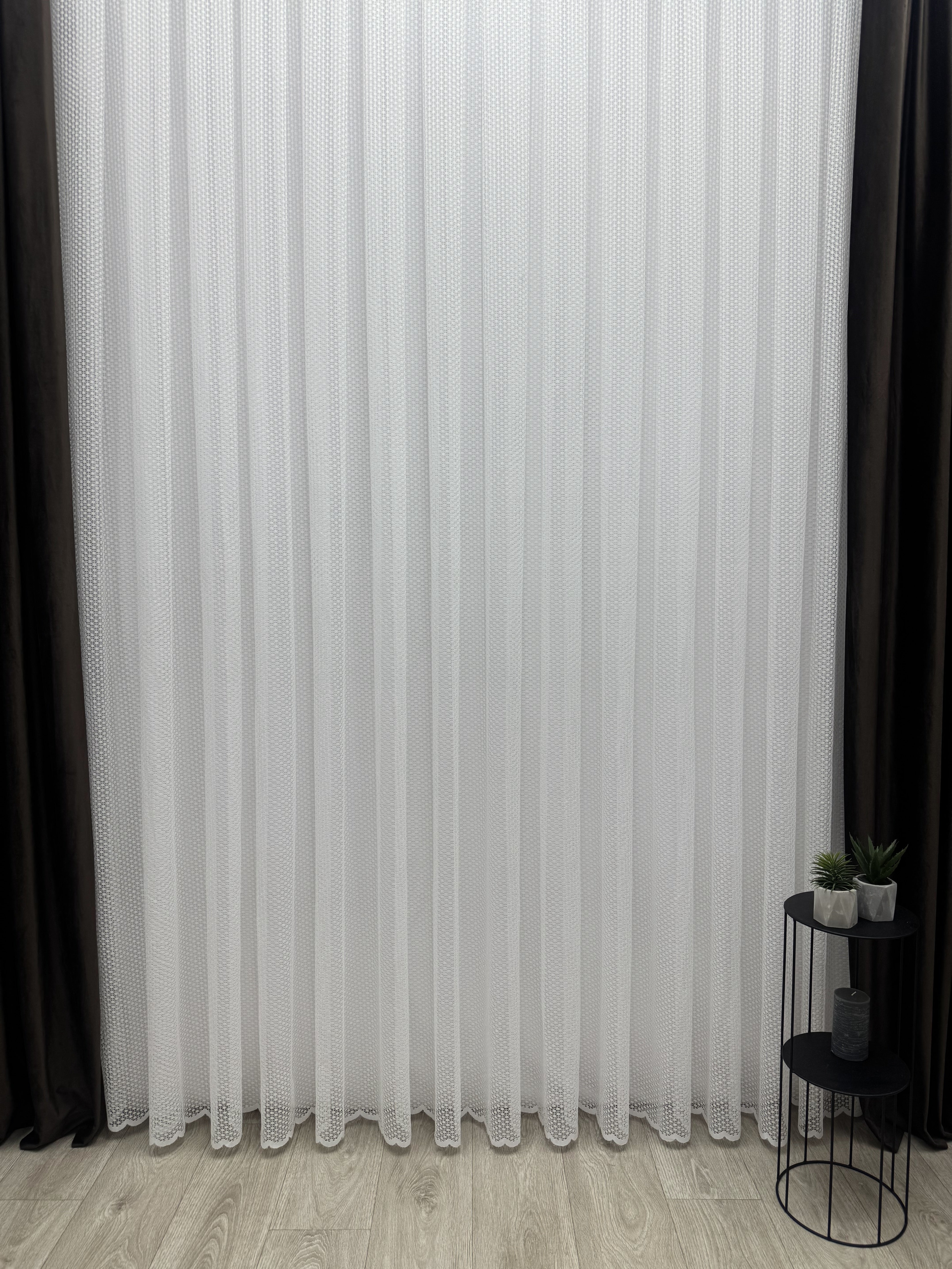 Guipure sheer curtain with embroidery, milk color
