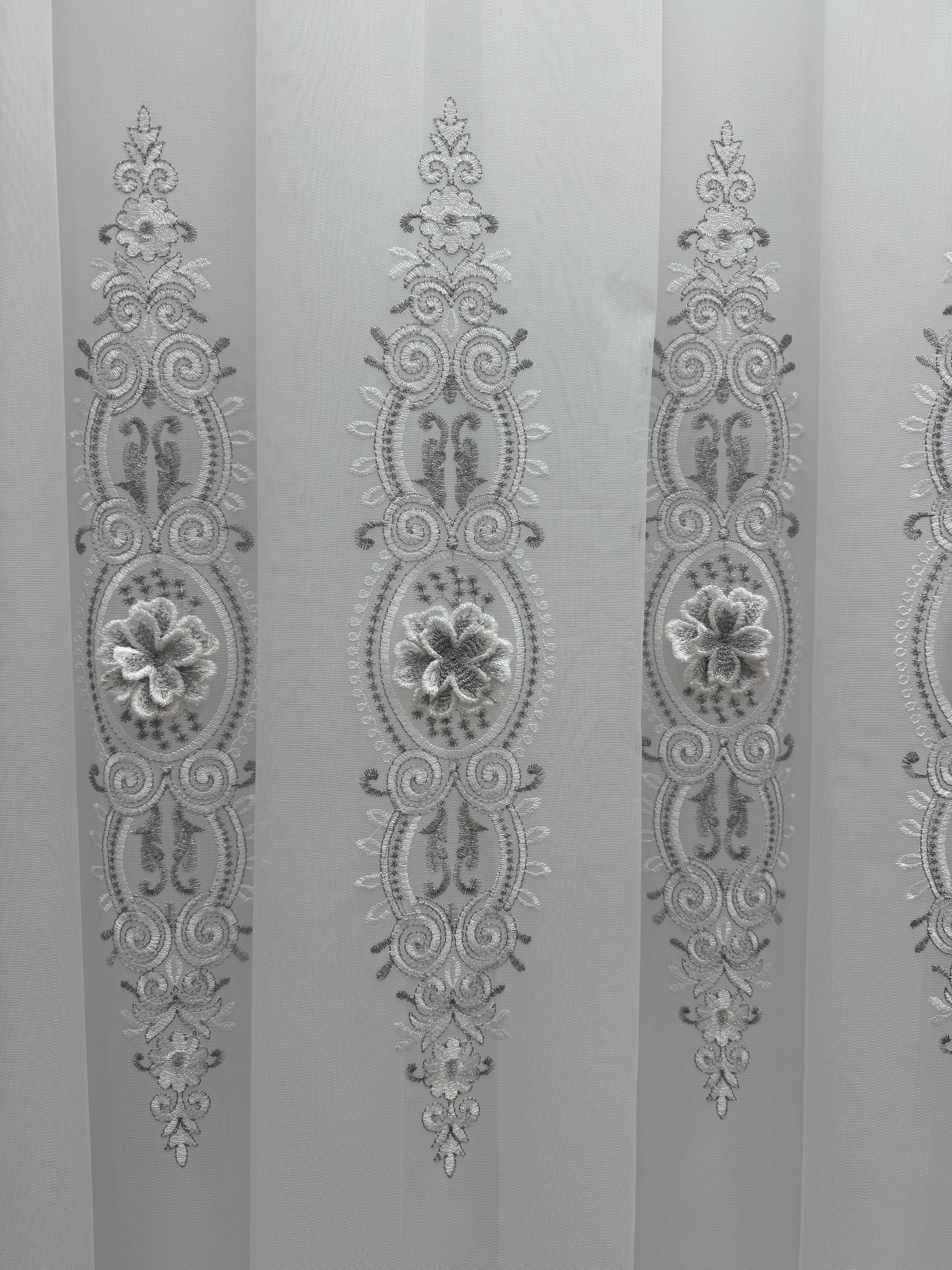 Bamboo-based tulle with 3D flowers and beautiful embroidery, gray color