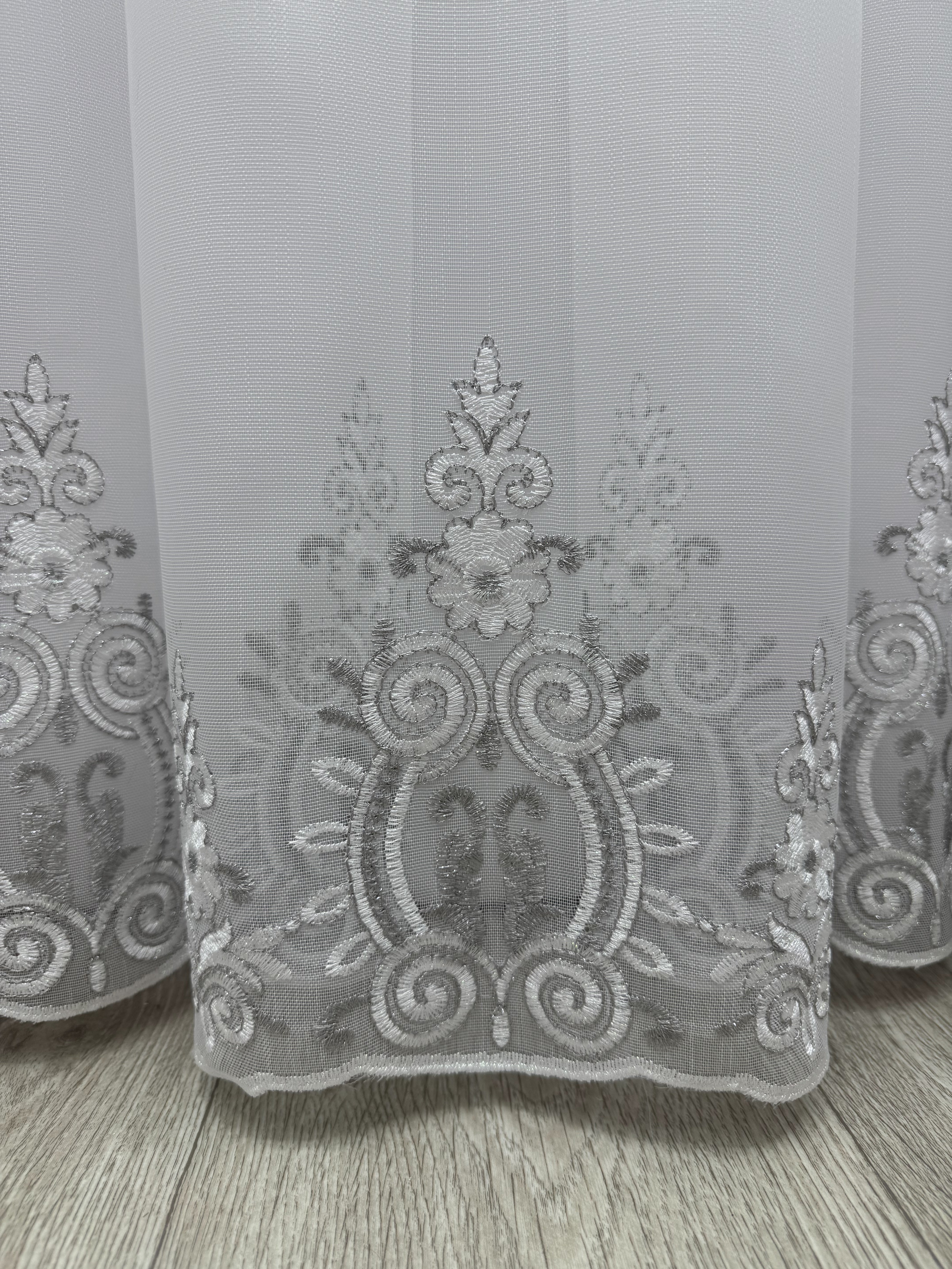 Bamboo-based tulle with 3D flowers and beautiful embroidery, gray color