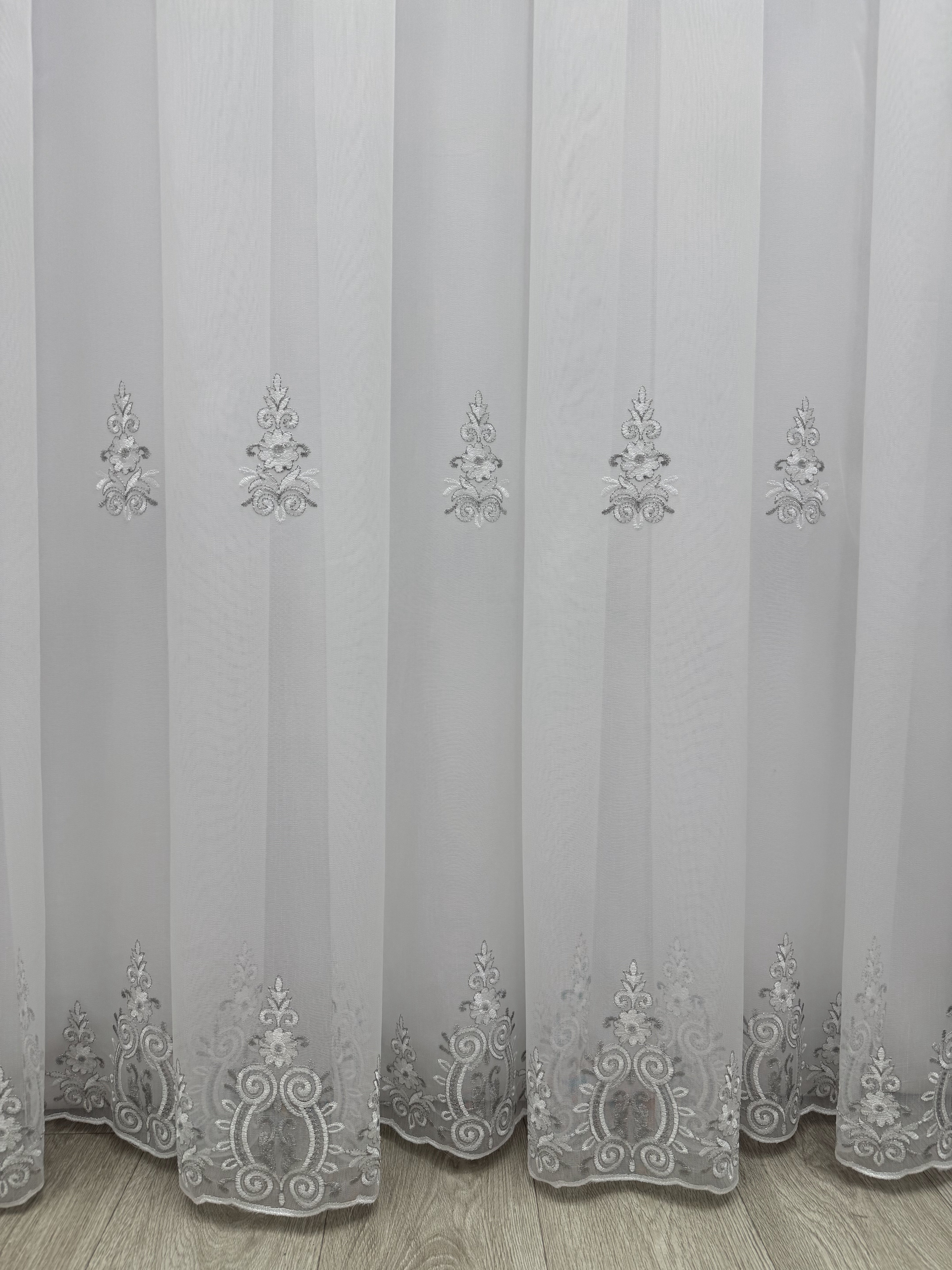 Bamboo-based tulle with 3D flowers and beautiful embroidery, gray color