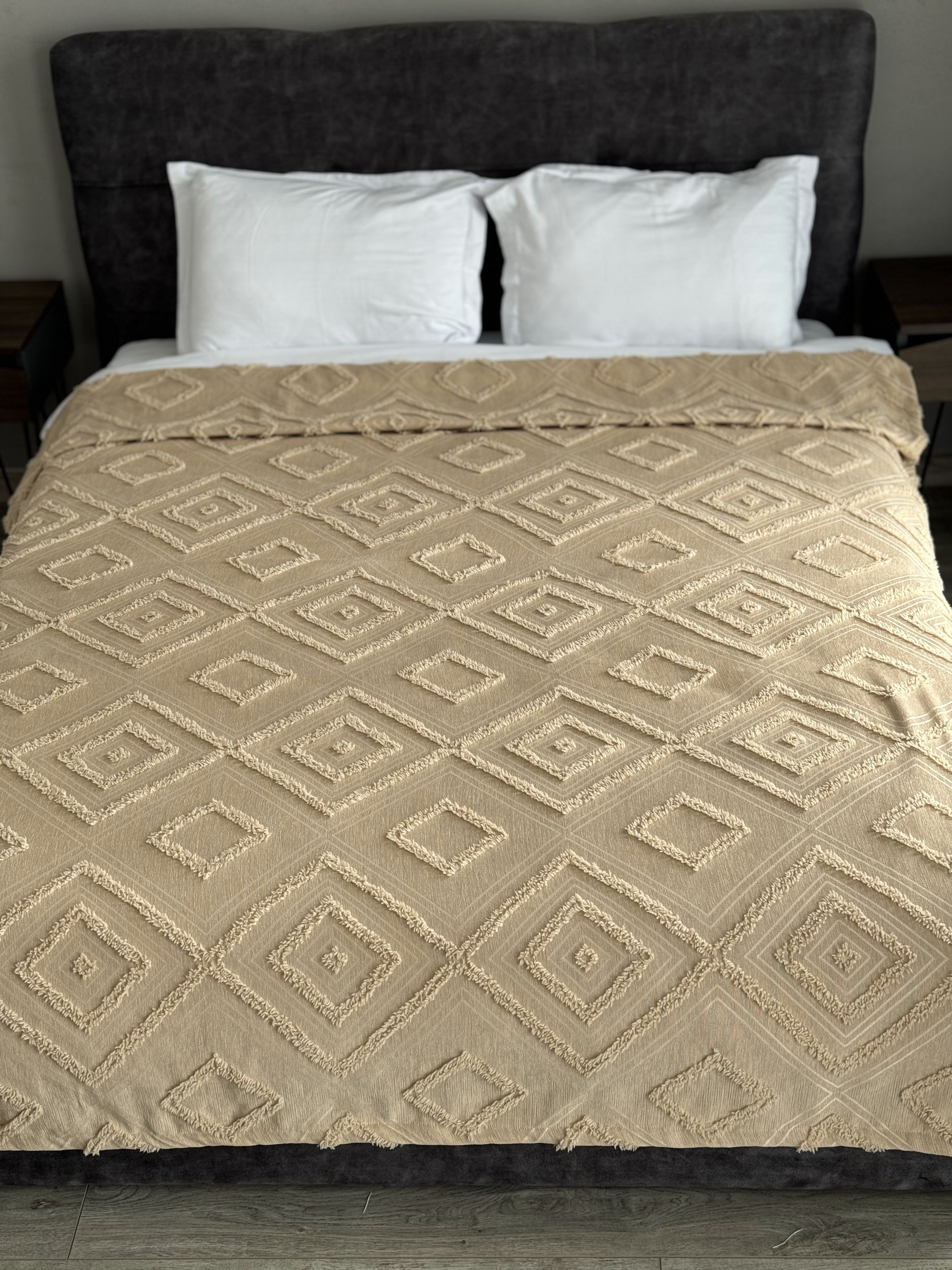 Scandinavian bedspread, 100% cotton, beige color