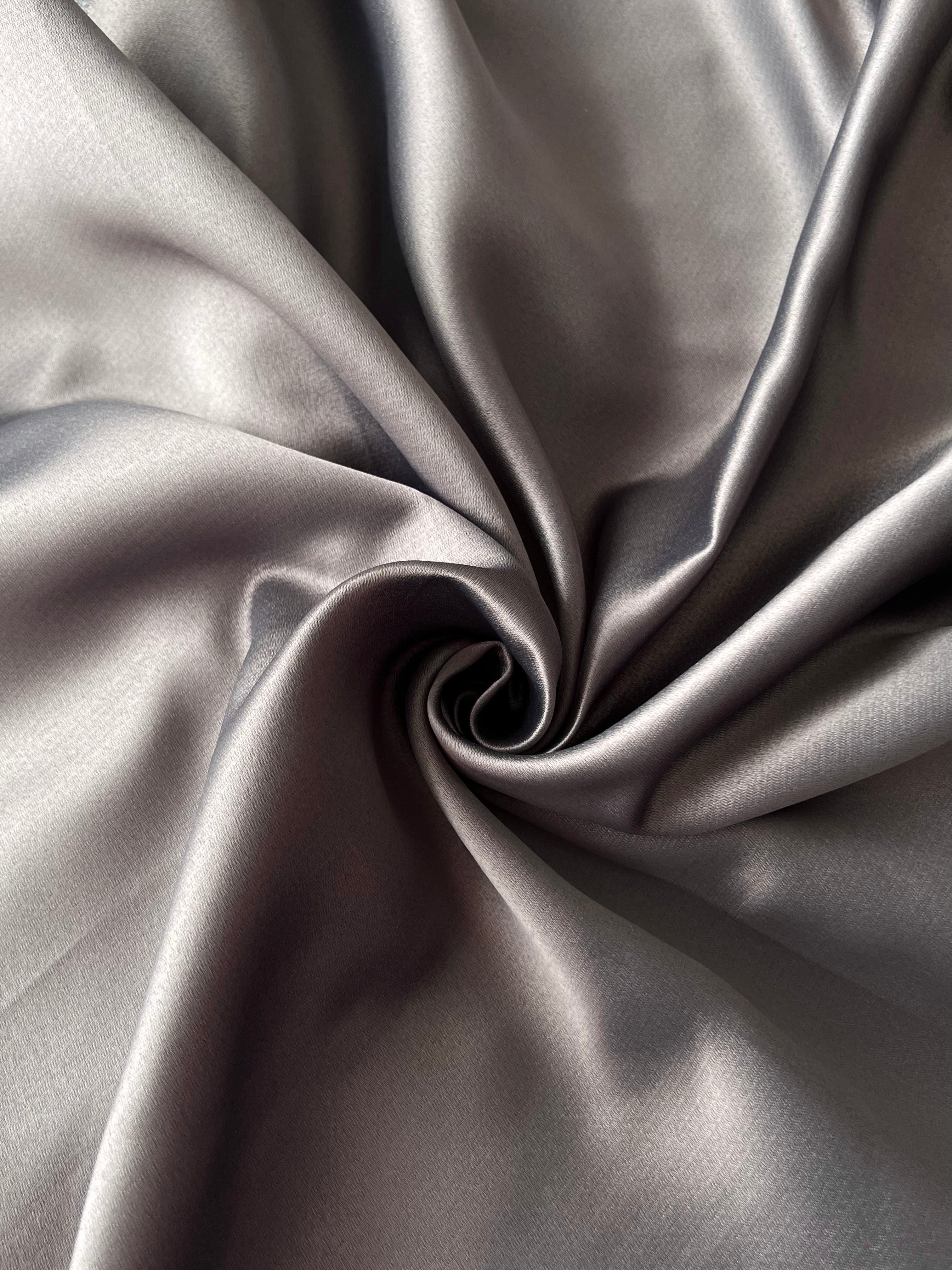 Plain linen woven curtain “Asil” with blackout lining, graphite color