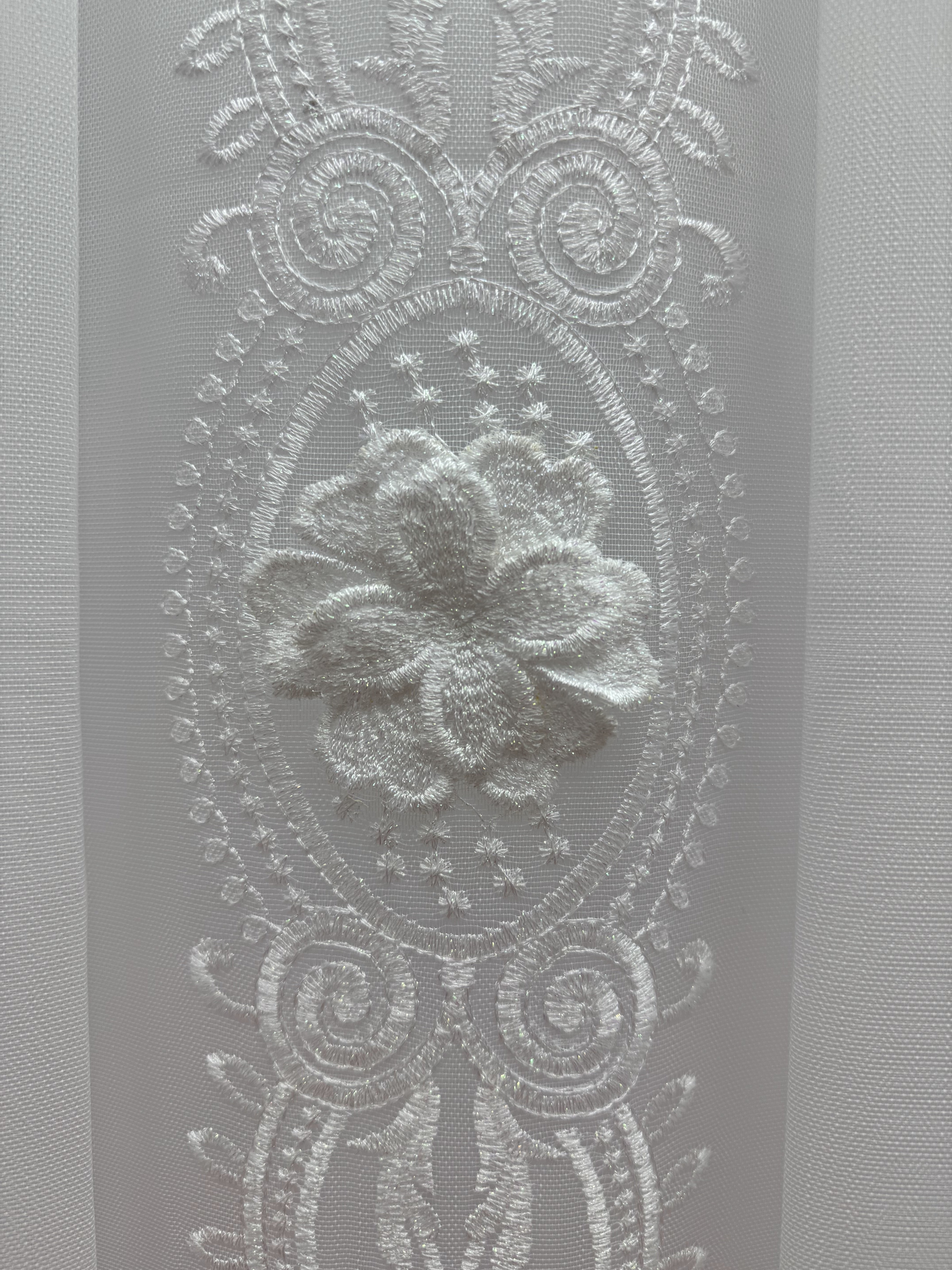Bamboo-based tulle with 3D flowers and beautiful embroidery, white color
