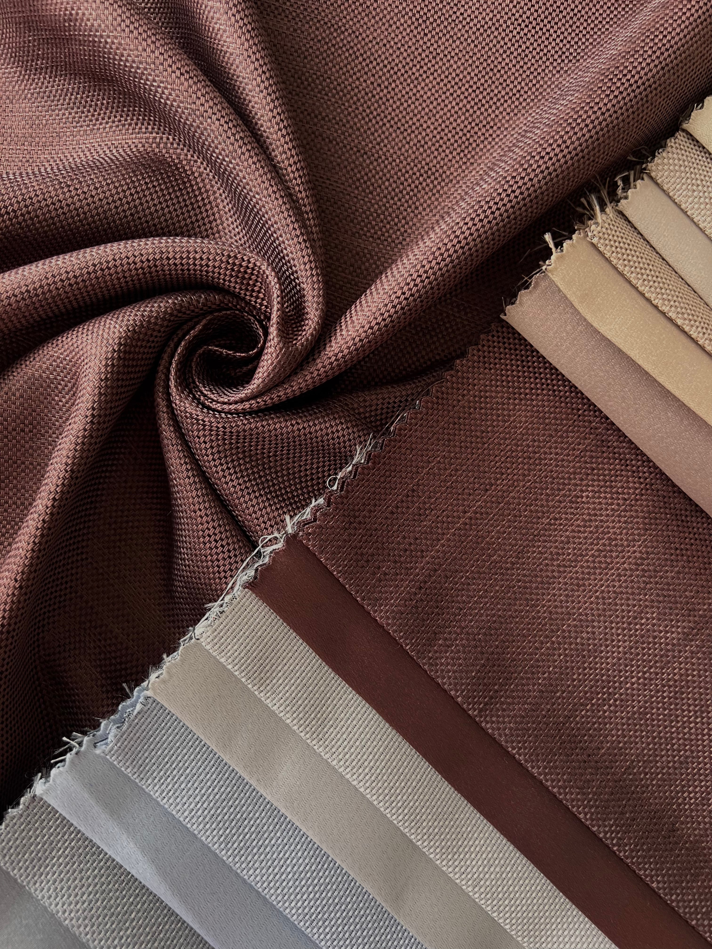 Plain linen woven curtain “Asil” with blackout lining, dark brown color