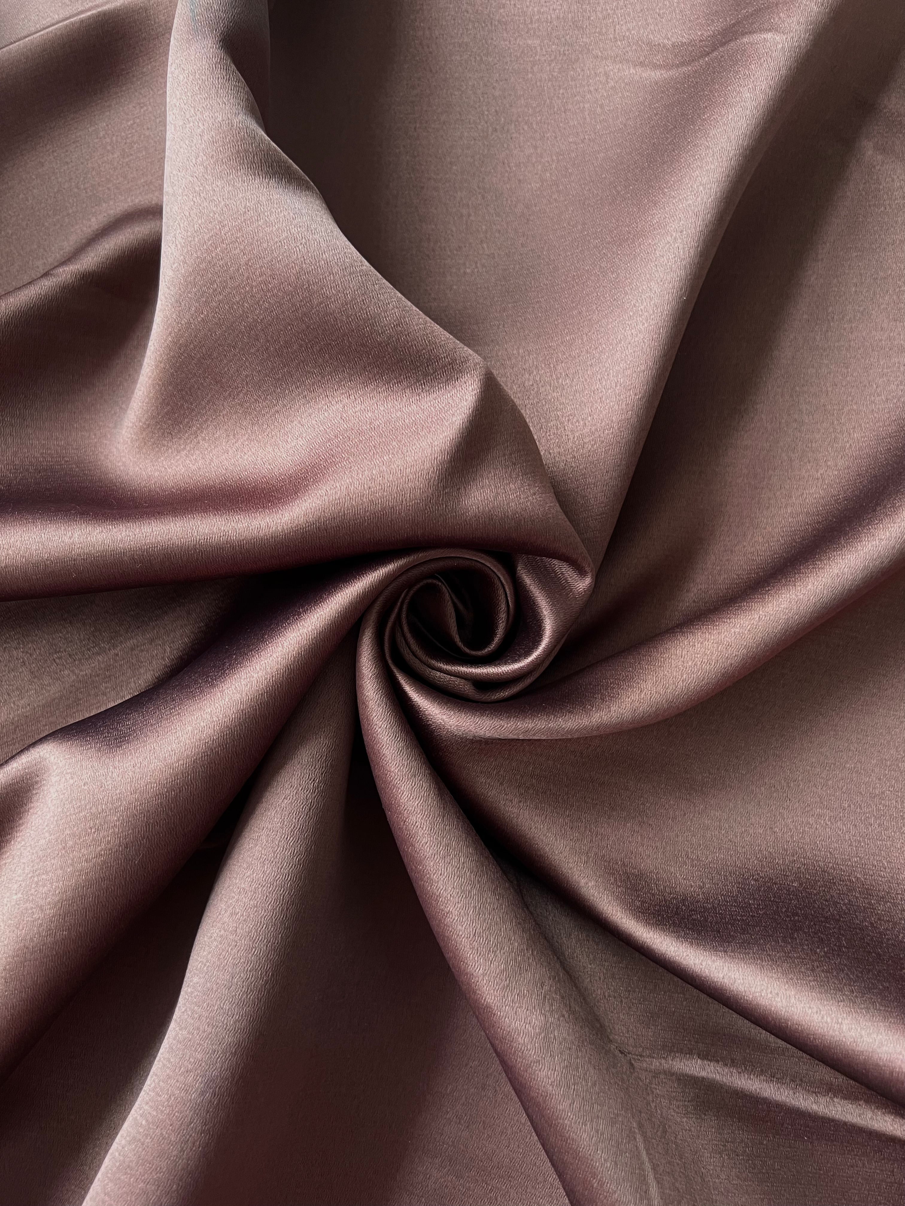 Plain linen woven curtain “Asil” with blackout lining, dark brown color