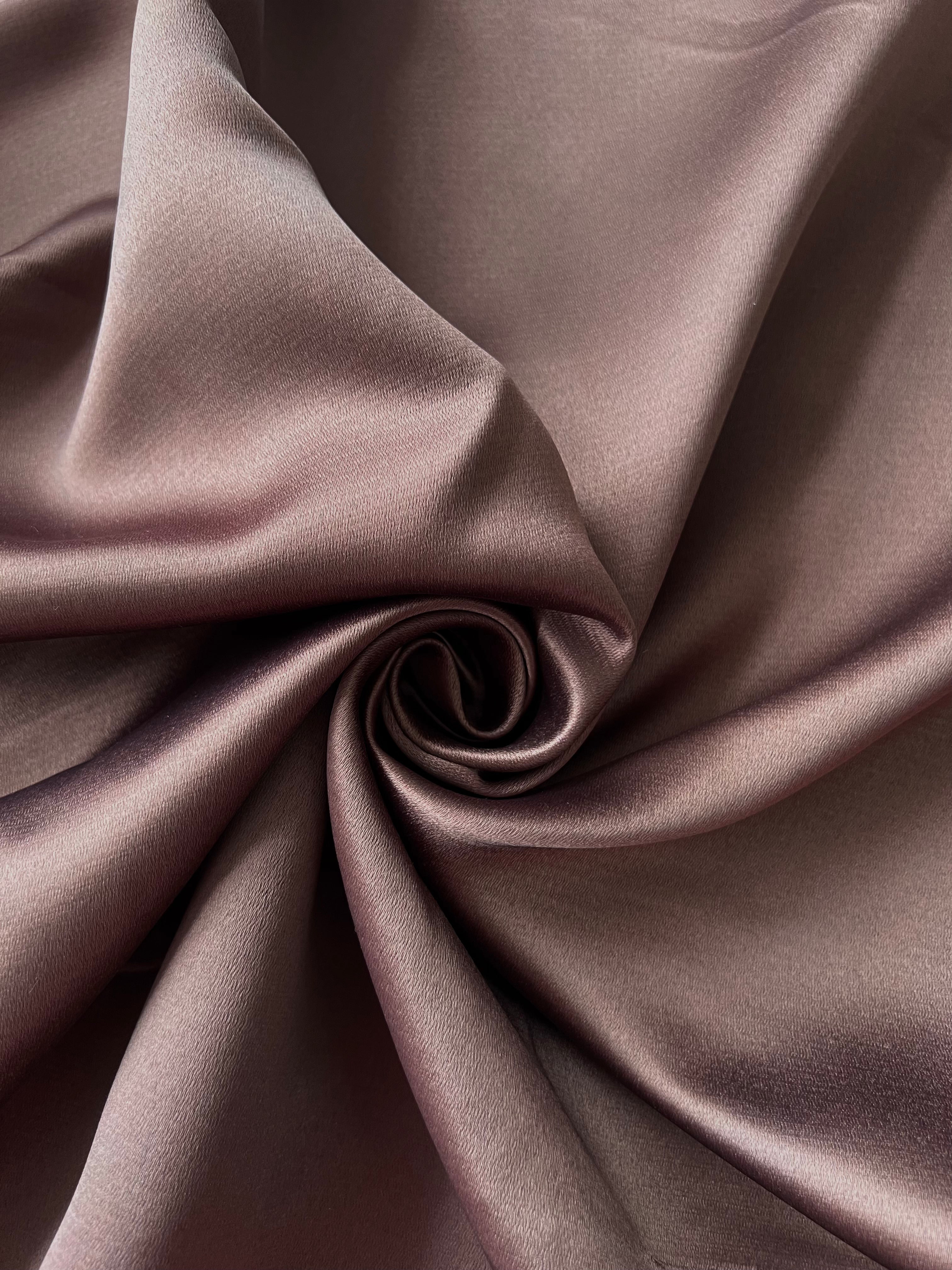 Plain linen woven curtain “Asil” with blackout lining, dark brown color