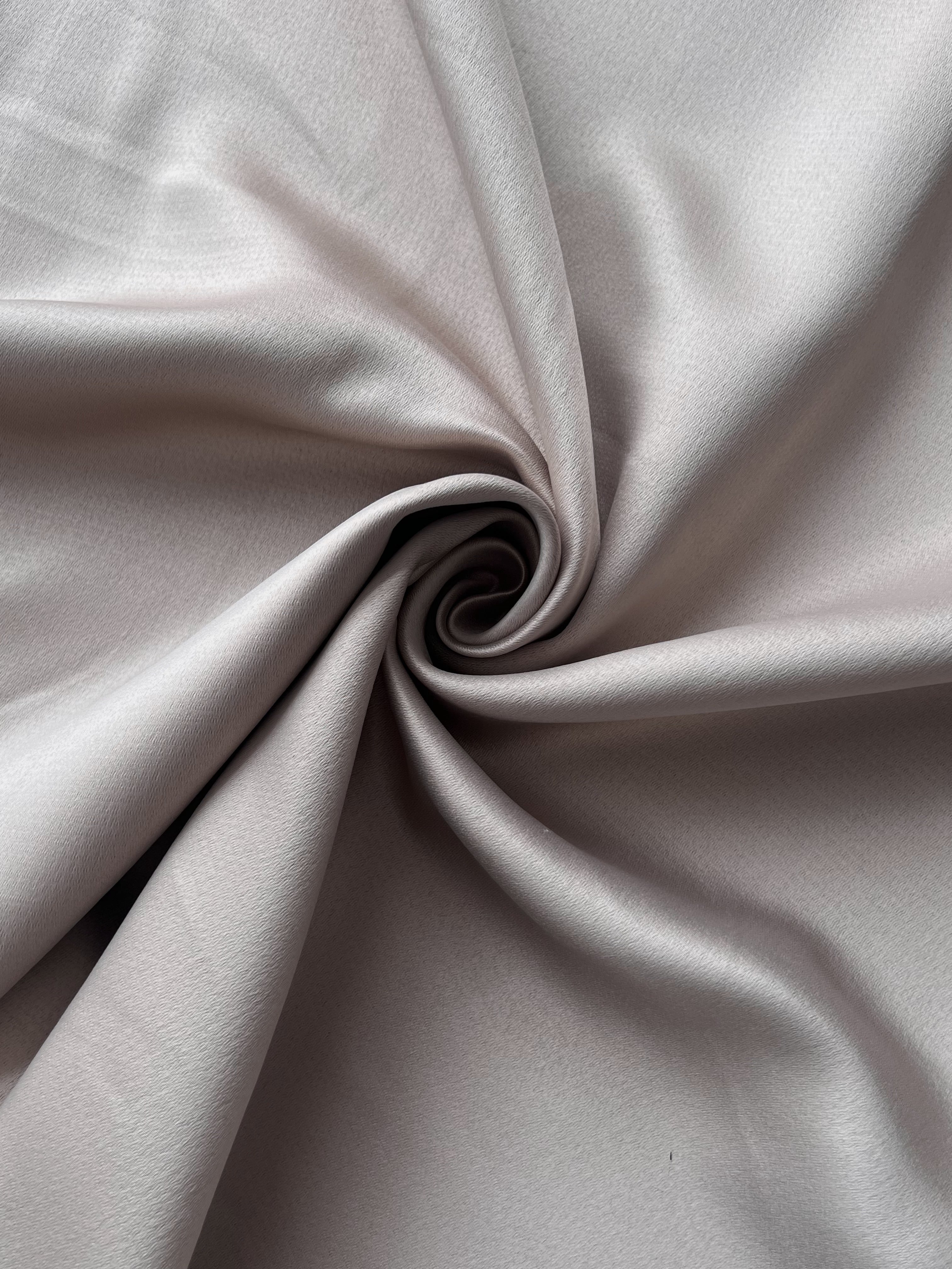 Plain linen woven curtain “Asil” with blackout lining, cappuccino color