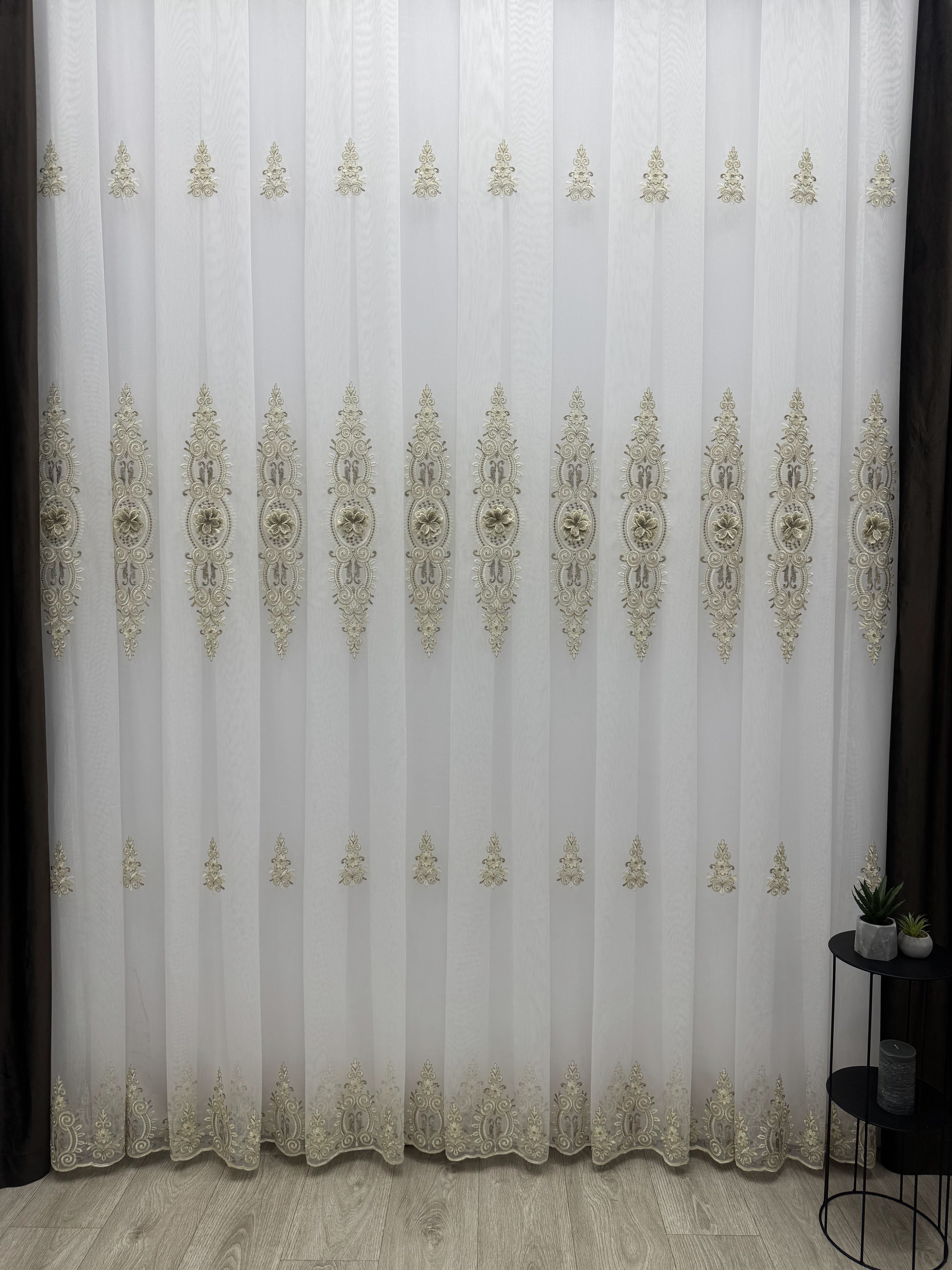 Bamboo-based tulle with 3D flowers and beautiful embroidery, brown/gold color