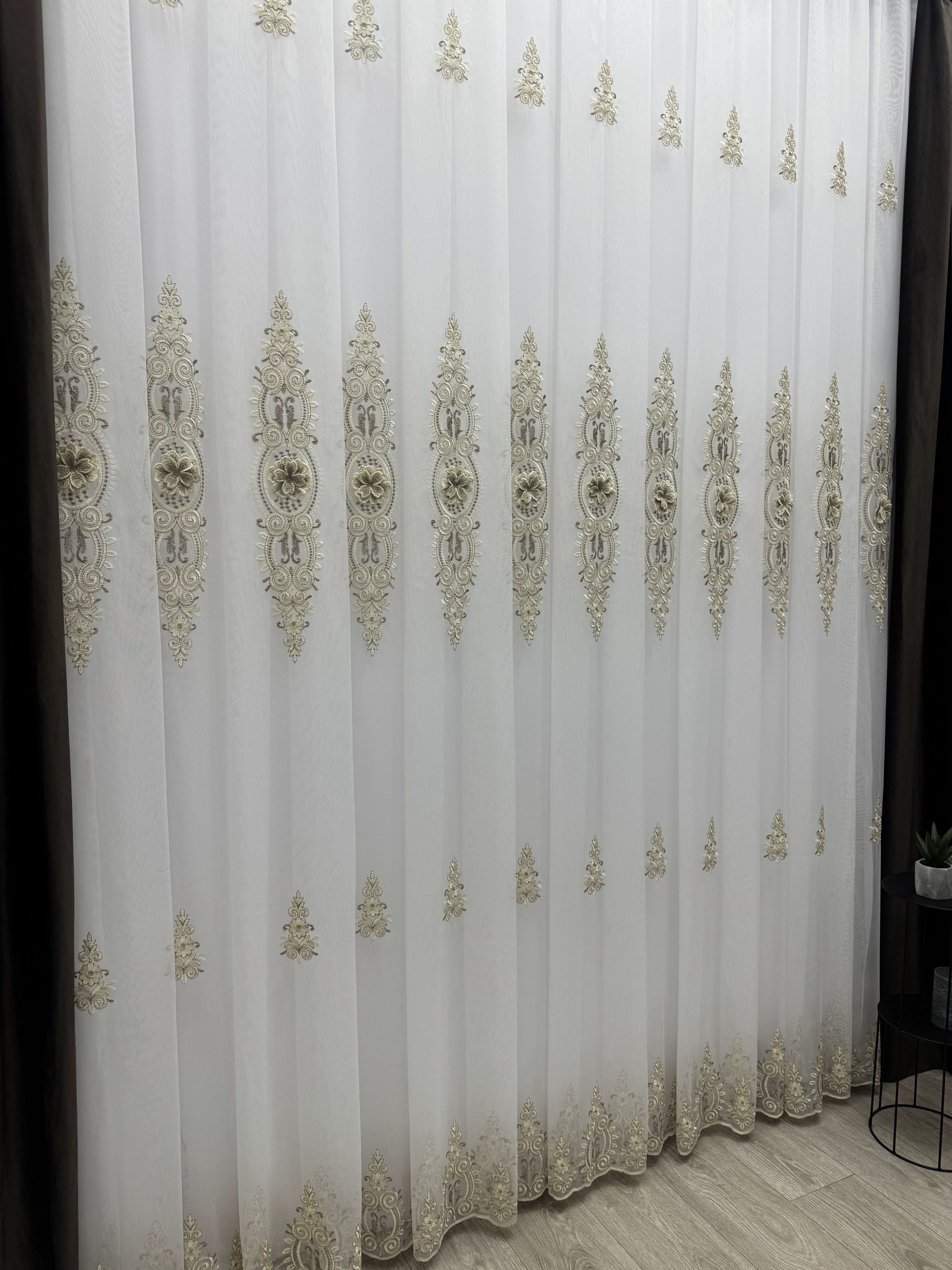 Bamboo-based tulle with 3D flowers and beautiful embroidery, brown/gold color