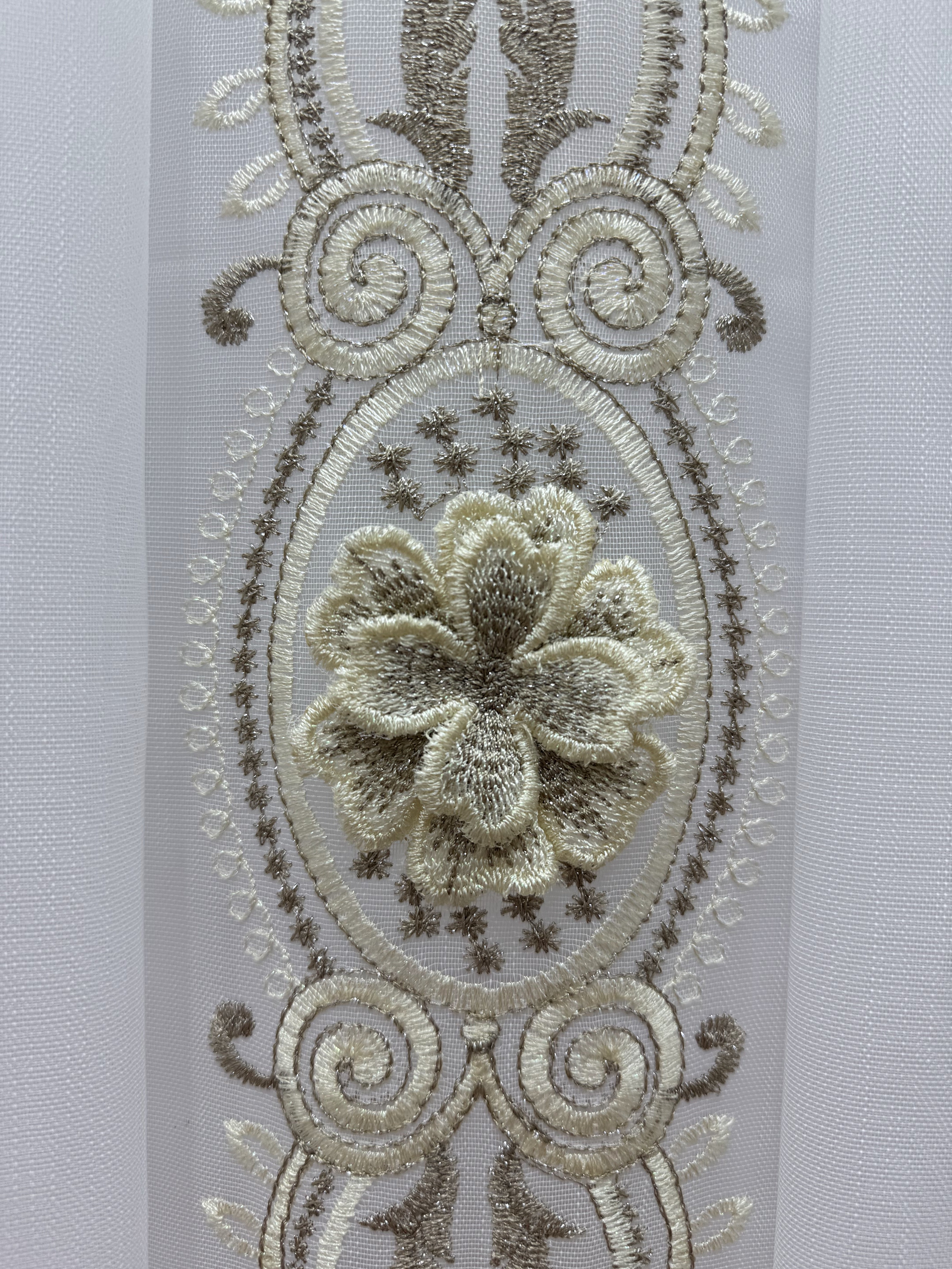 Bamboo-based tulle with 3D flowers and beautiful embroidery, brown/gold color